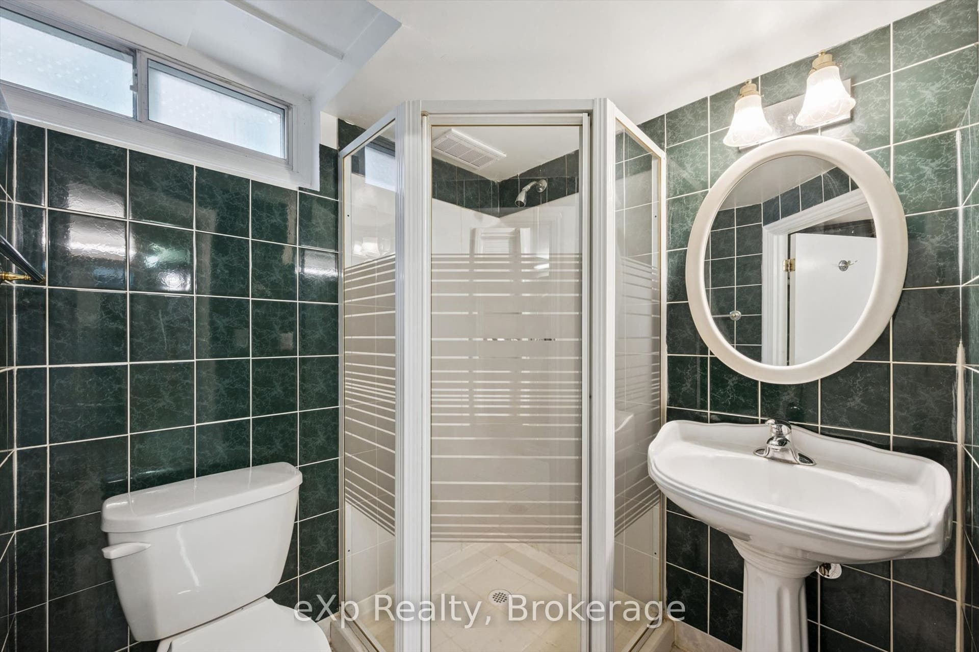 130 Speedvale Avenue W, Guelph, Wellington ON N1H 1K4 130 Speedvale Avenue W, Guelph, Wellington ON N1H 1K4