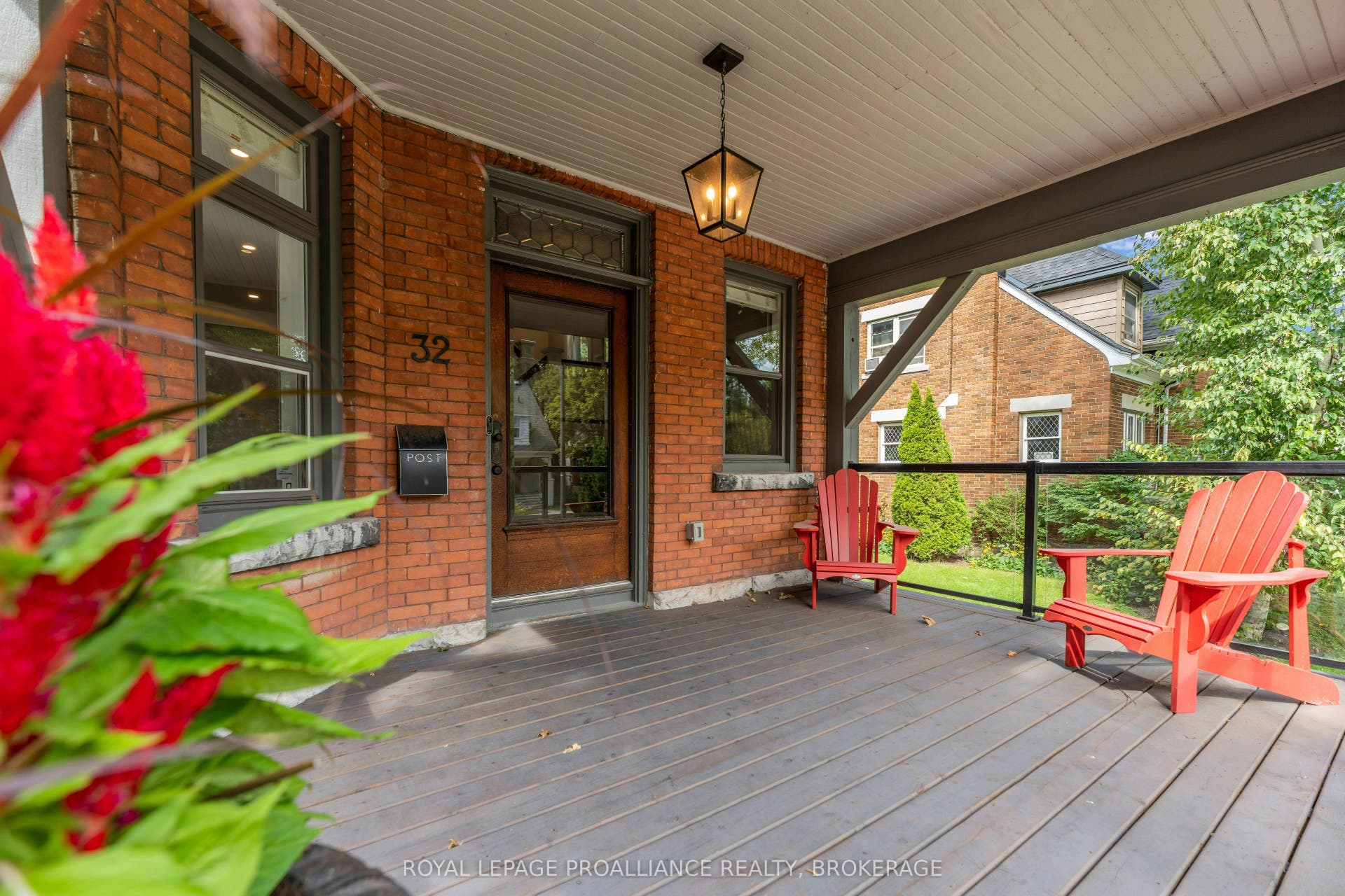 32 Kensington Avenue, Kingston, Frontenac ON K7L 4B5