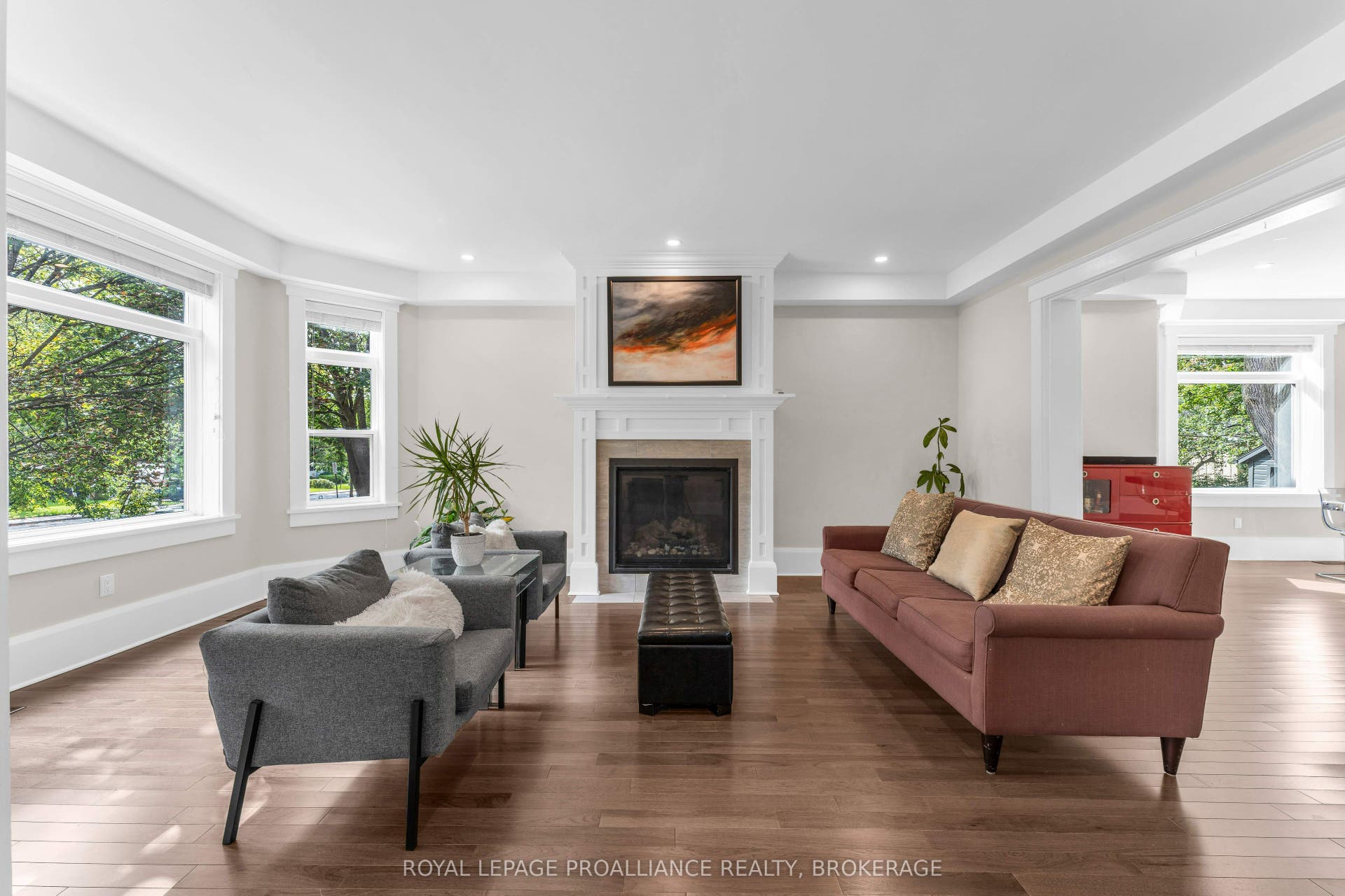 32 Kensington Avenue, Kingston, Frontenac ON K7L 4B5