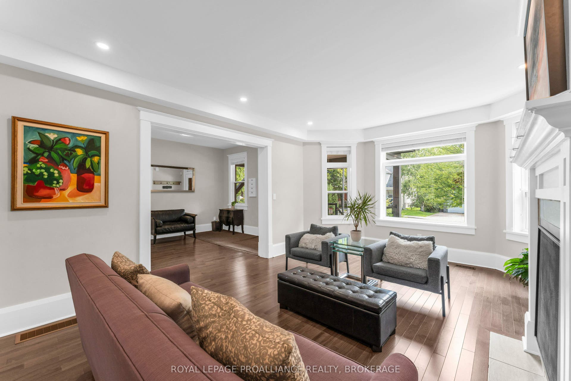 32 Kensington Avenue, Kingston, Frontenac ON K7L 4B5