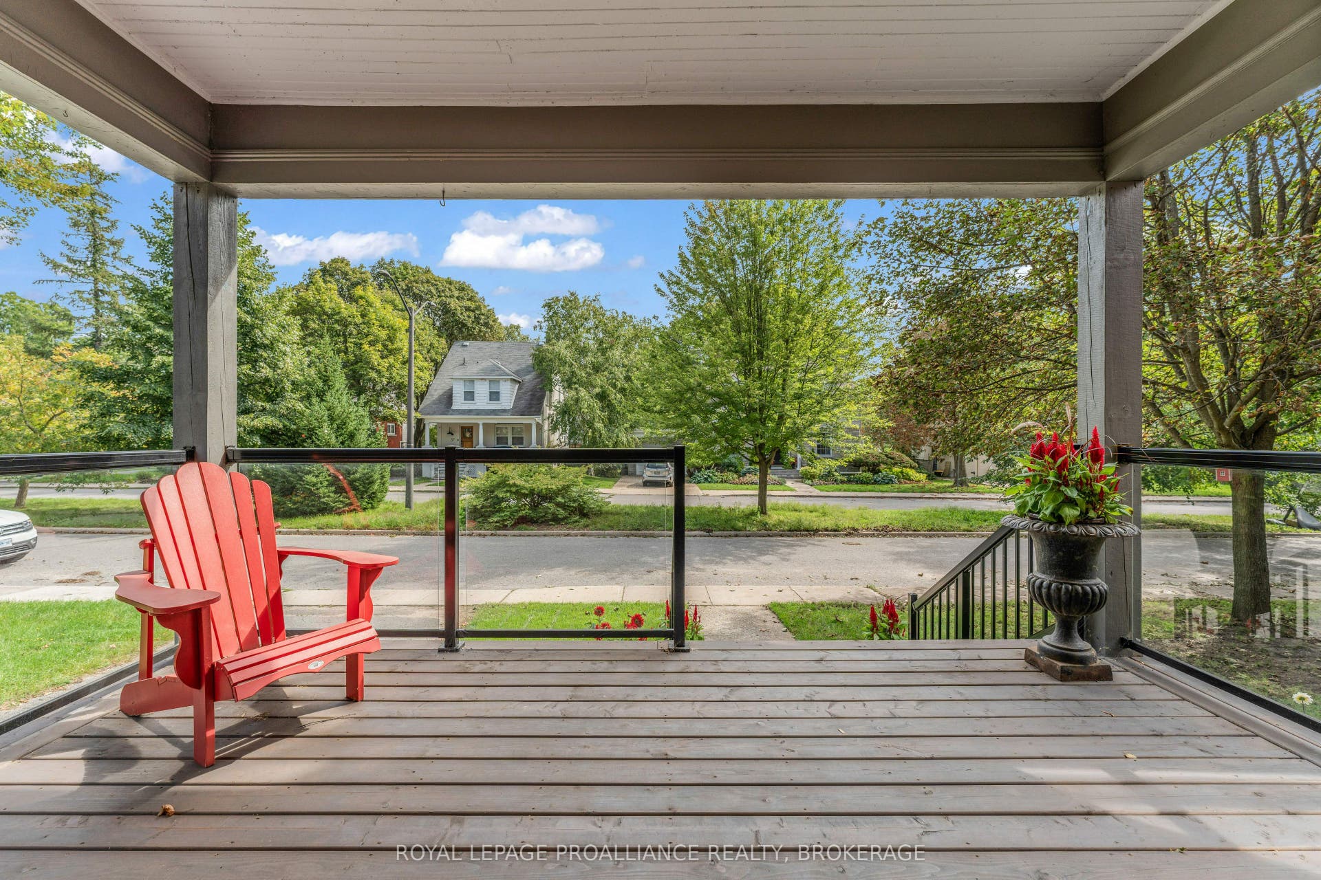 32 Kensington Avenue, Kingston, Frontenac ON K7L 4B5