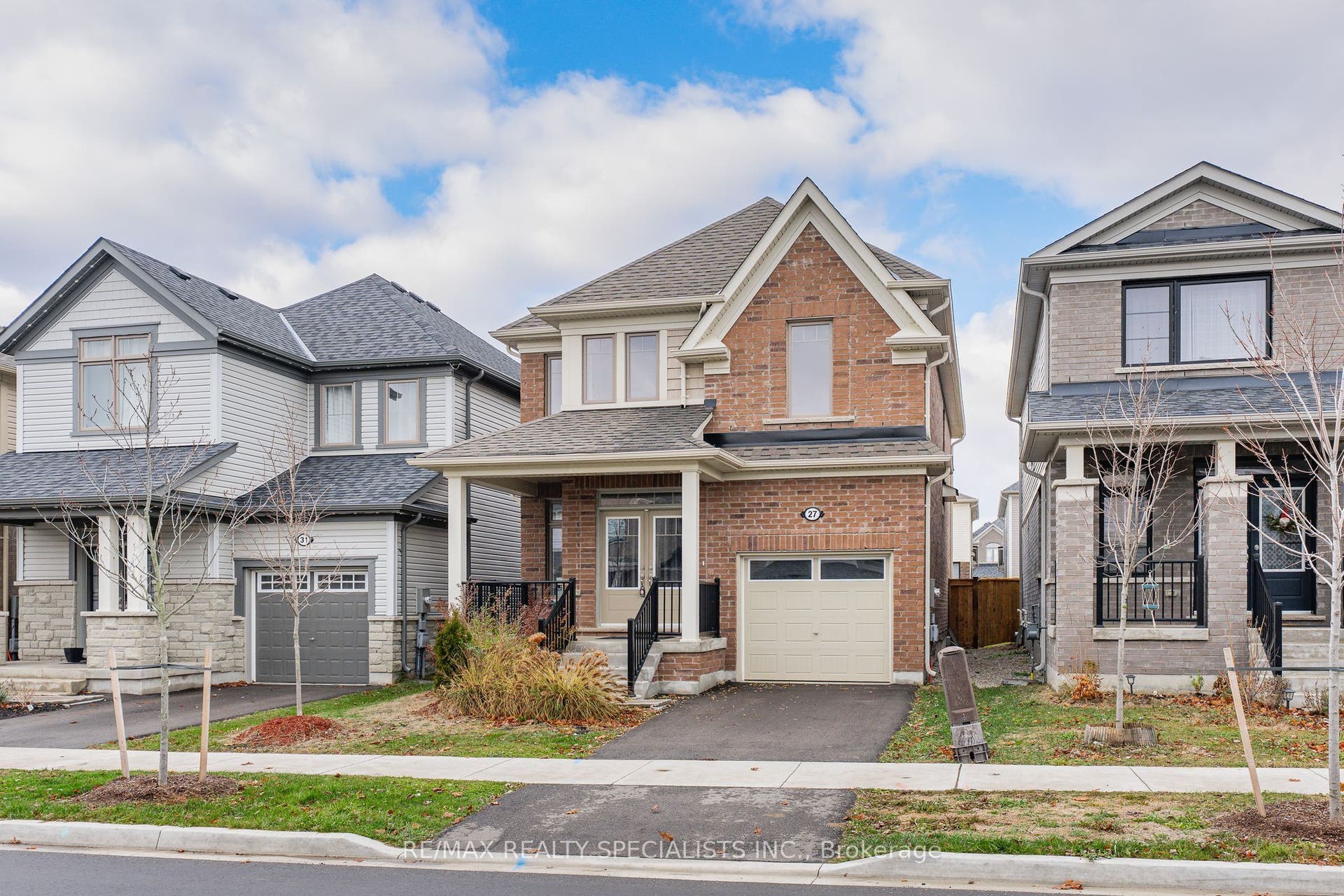 27 Harpin Way W, Centre Wellington, Wellington ON N1M 0H8 27 Harpin Way W, Centre Wellington, Wellington ON N1M 0H8