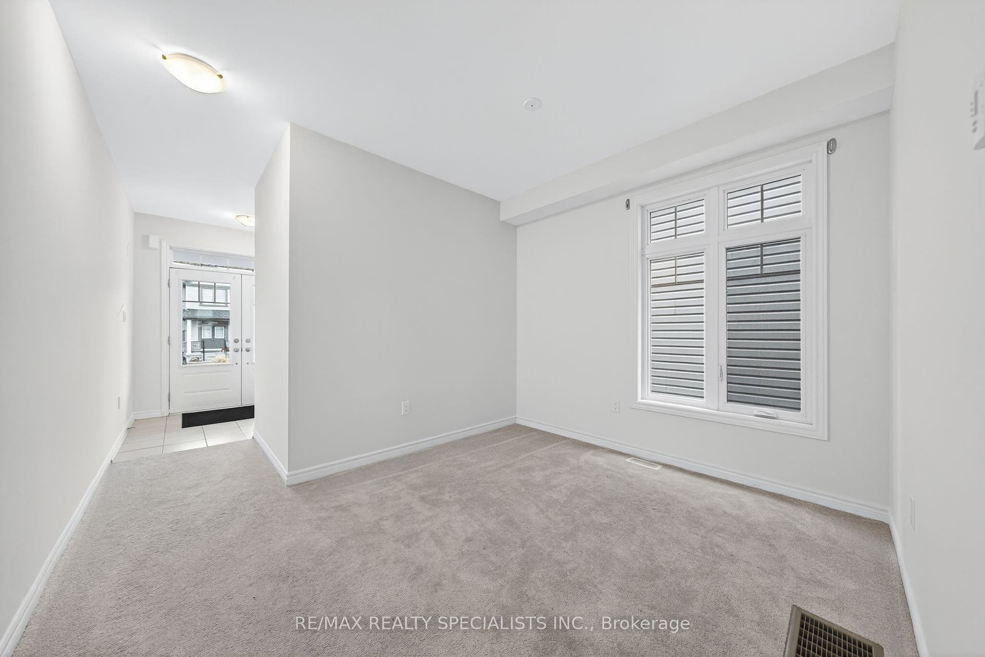 27 Harpin Way W, Centre Wellington, Wellington ON N1M 0H8 27 Harpin Way W, Centre Wellington, Wellington ON N1M 0H8