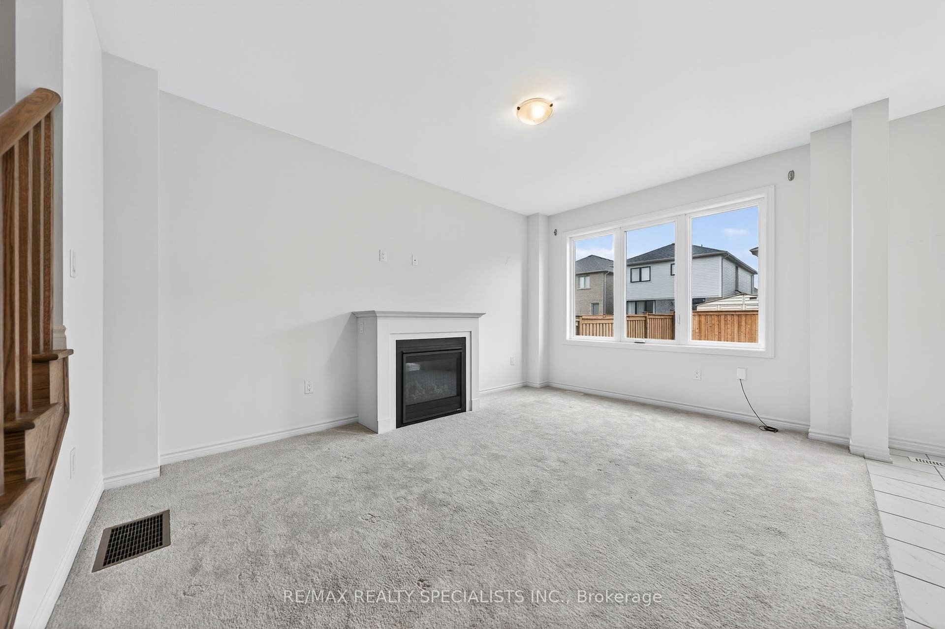 27 Harpin Way W, Centre Wellington, Wellington ON N1M 0H8 27 Harpin Way W, Centre Wellington, Wellington ON N1M 0H8