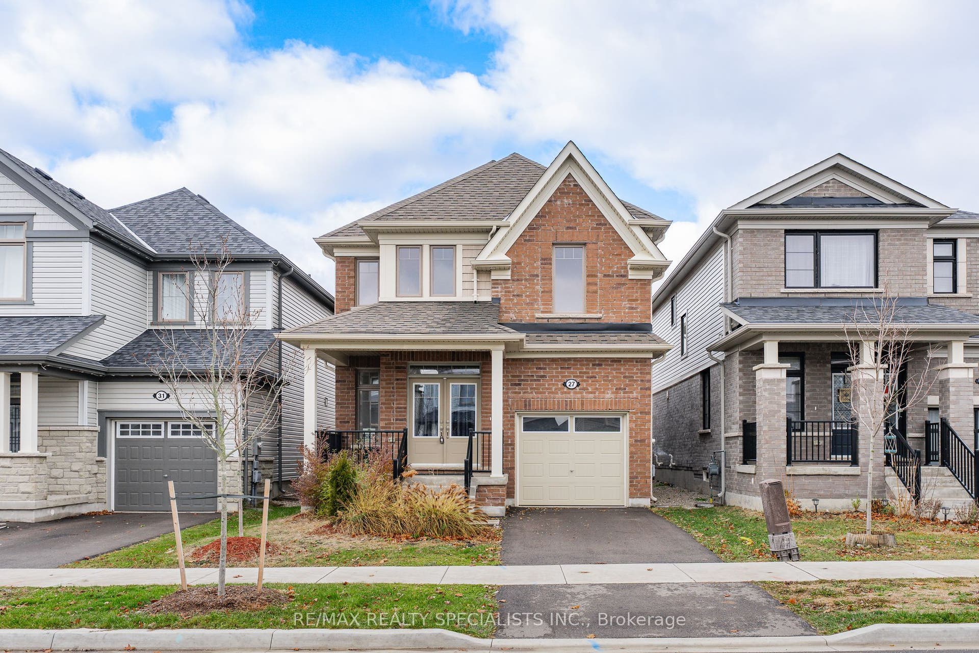27 Harpin Way W, Centre Wellington, Wellington ON N1M 0H8 27 Harpin Way W, Centre Wellington, Wellington ON N1M 0H8