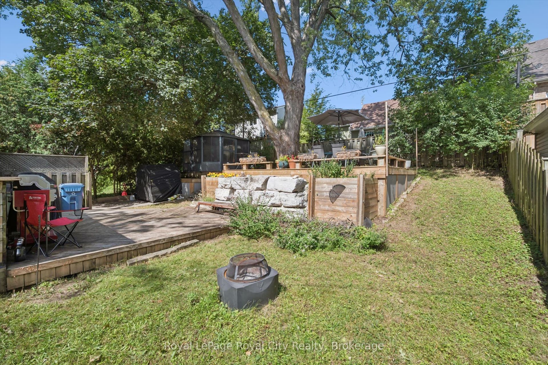 39 Ridgewood Avenue, Guelph, Wellington ON N1H 6C3 39 Ridgewood Avenue, Guelph, Wellington ON N1H 6C3