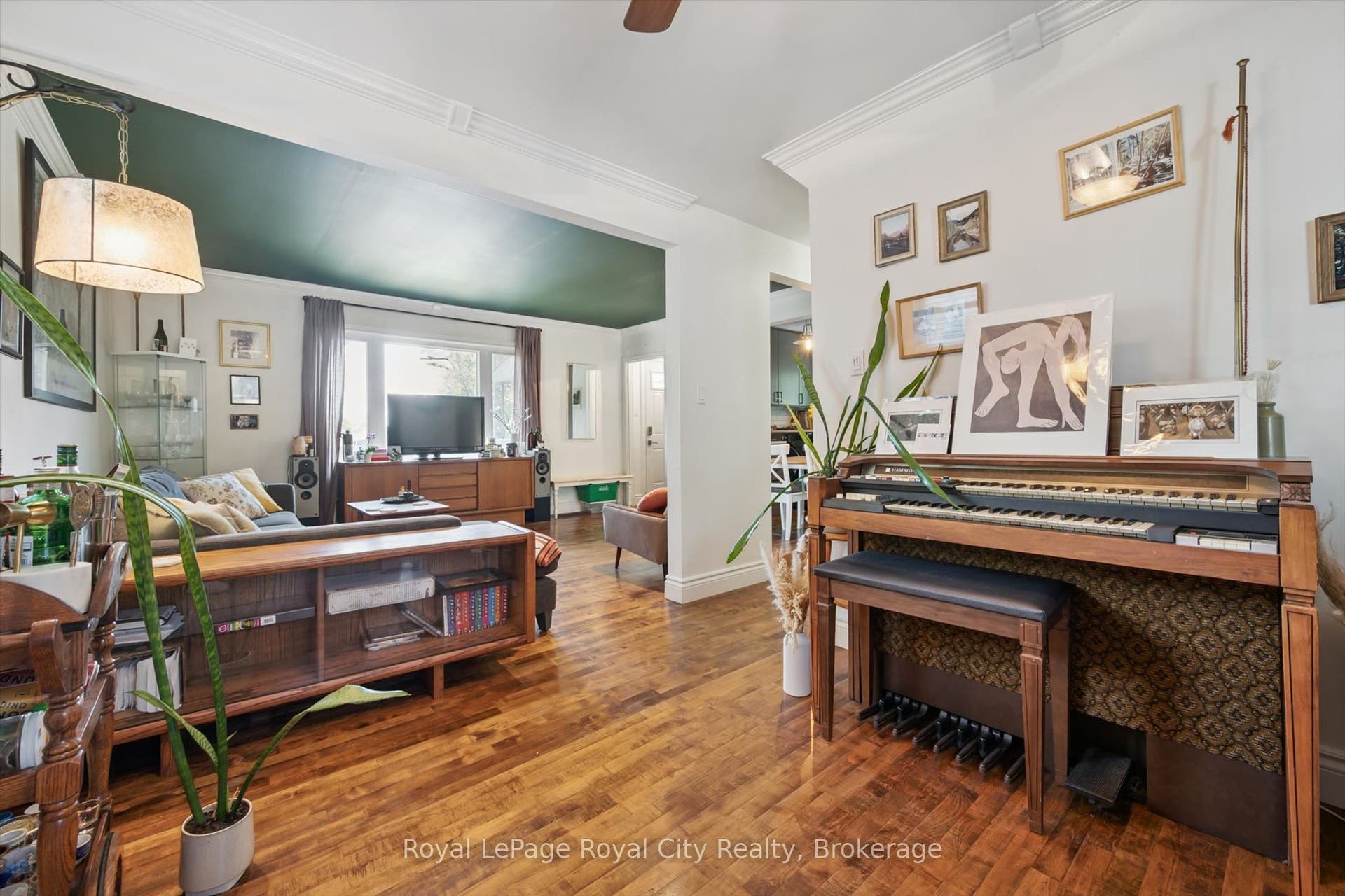 39 Ridgewood Avenue, Guelph, Wellington ON N1H 6C3 39 Ridgewood Avenue, Guelph, Wellington ON N1H 6C3