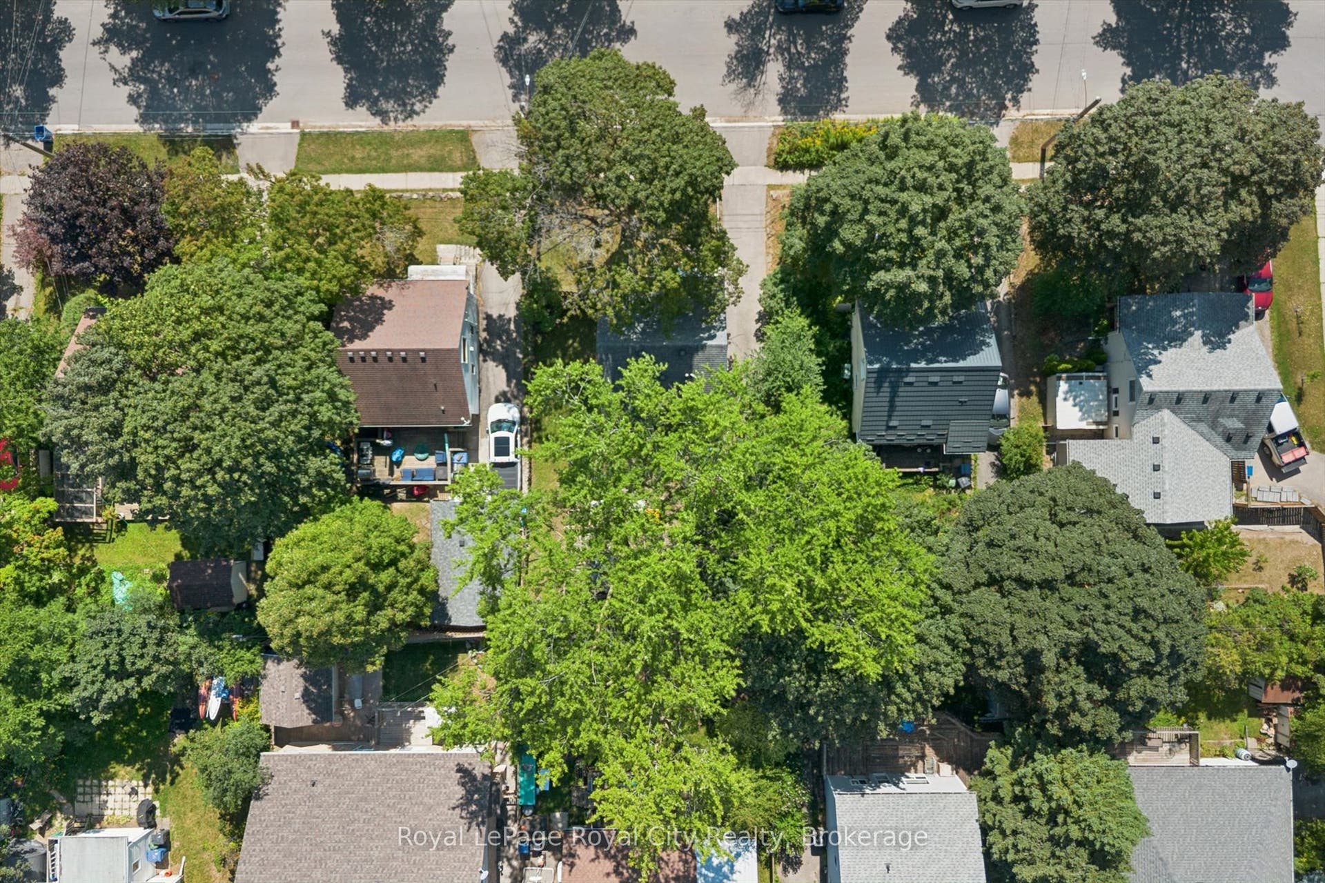 39 Ridgewood Avenue, Guelph, Wellington ON N1H 6C3 39 Ridgewood Avenue, Guelph, Wellington ON N1H 6C3