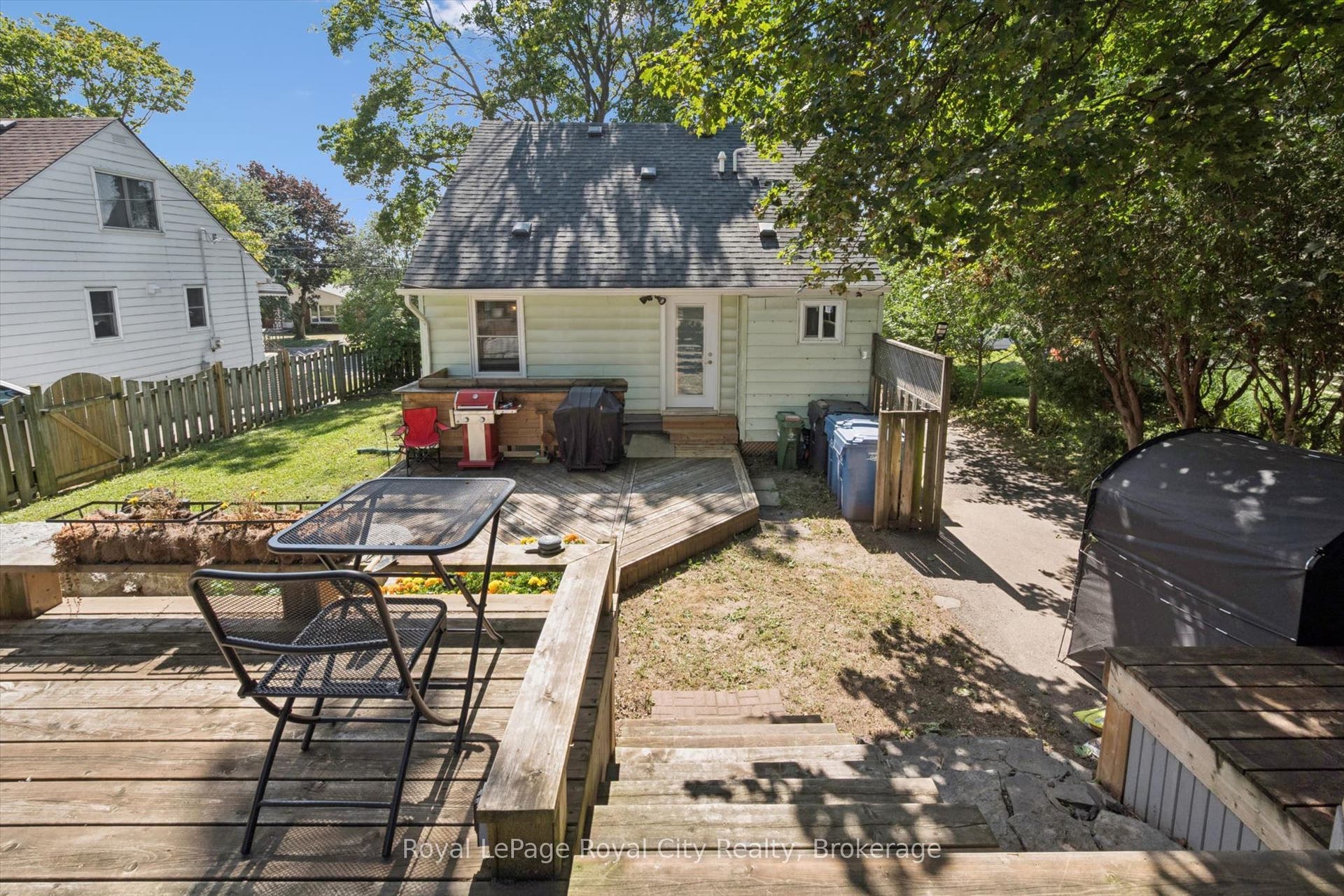 39 Ridgewood Avenue, Guelph, Wellington ON N1H 6C3 39 Ridgewood Avenue, Guelph, Wellington ON N1H 6C3