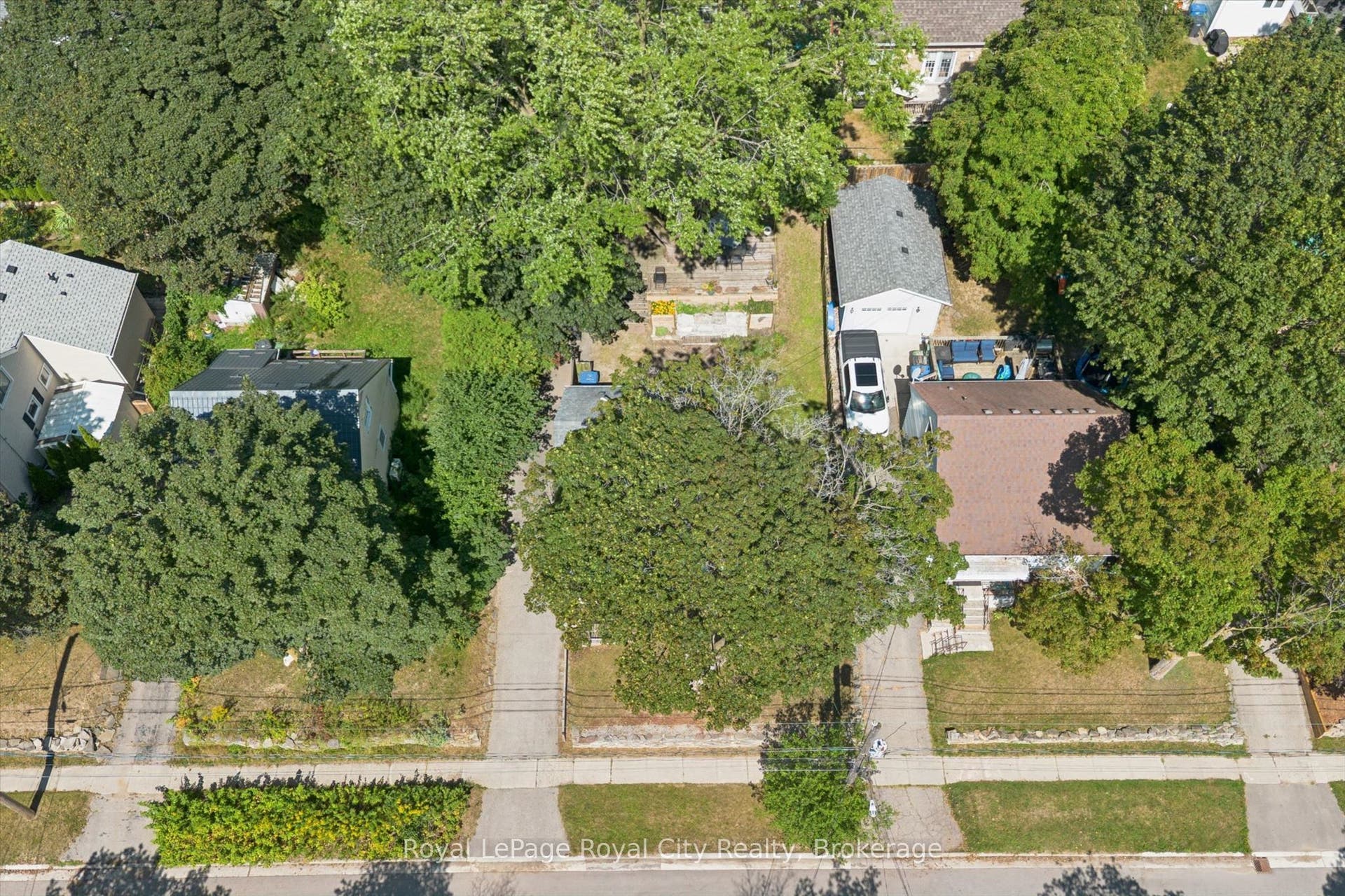 39 Ridgewood Avenue, Guelph, Wellington ON N1H 6C3 39 Ridgewood Avenue, Guelph, Wellington ON N1H 6C3