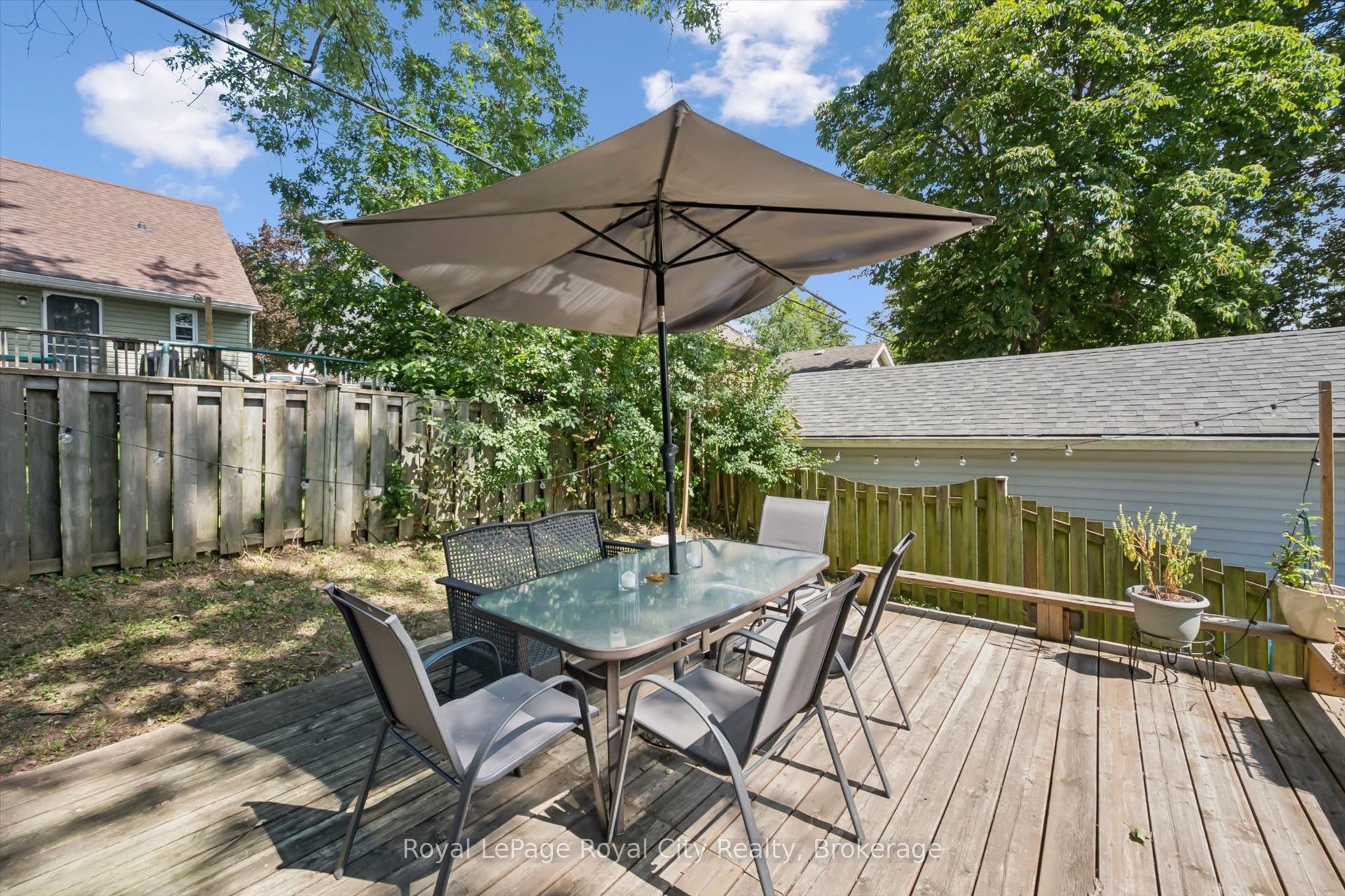 39 Ridgewood Avenue, Guelph, Wellington ON N1H 6C3 39 Ridgewood Avenue, Guelph, Wellington ON N1H 6C3