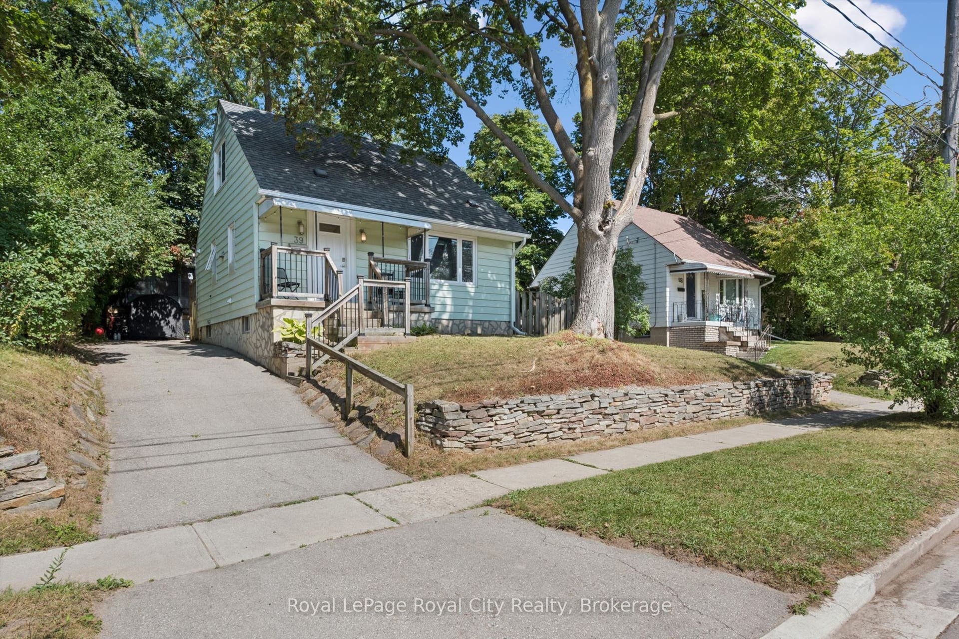 39 Ridgewood Avenue, Guelph, Wellington ON N1H 6C3 39 Ridgewood Avenue, Guelph, Wellington ON N1H 6C3
