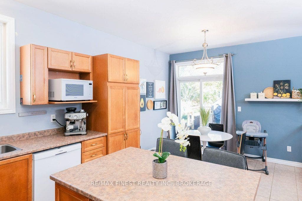 380 Quarry Pond Court, Kingston, Frontenac ON K7K 7L3 380 Quarry Pond Court, Kingston, Frontenac ON K7K 7L3