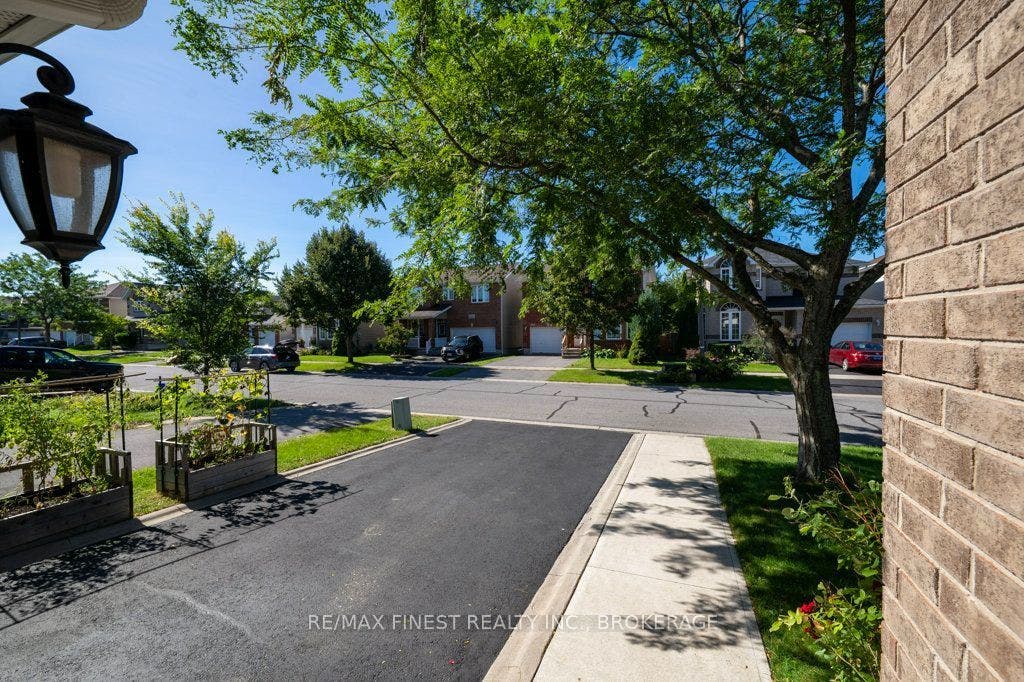 380 Quarry Pond Court, Kingston, Frontenac ON K7K 7L3 380 Quarry Pond Court, Kingston, Frontenac ON K7K 7L3