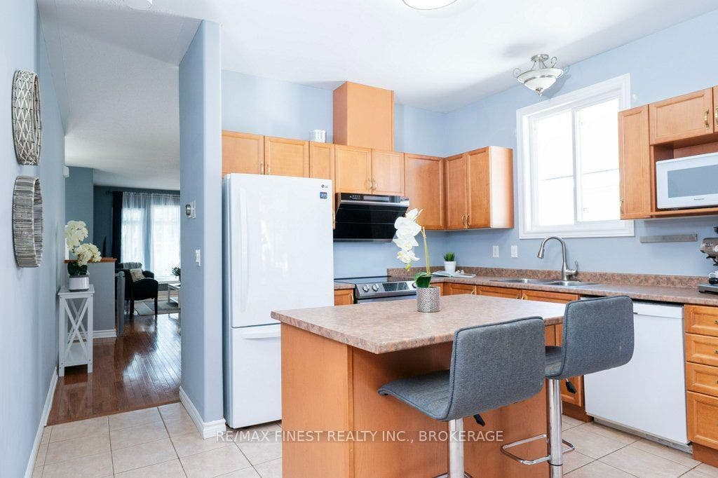380 Quarry Pond Court, Kingston, Frontenac ON K7K 7L3 380 Quarry Pond Court, Kingston, Frontenac ON K7K 7L3