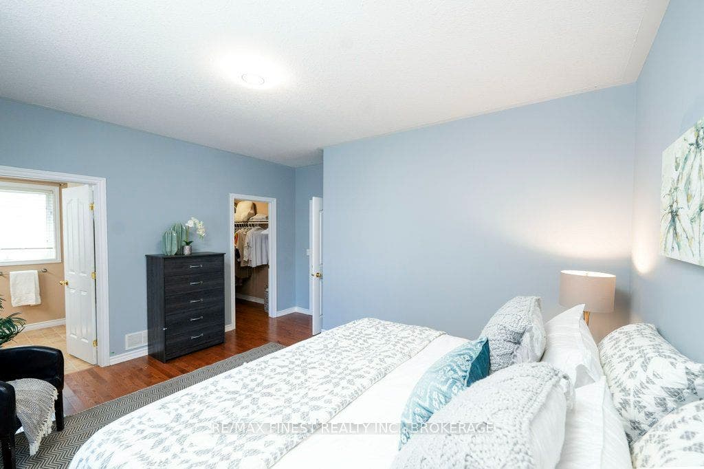 380 Quarry Pond Court, Kingston, Frontenac ON K7K 7L3 380 Quarry Pond Court, Kingston, Frontenac ON K7K 7L3