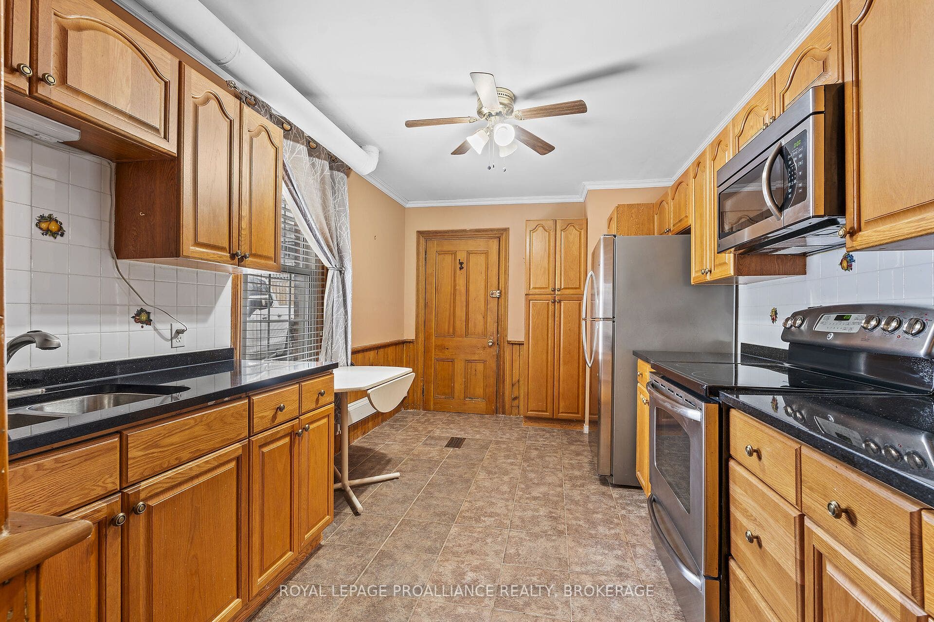 270 Wellington Street, Kingston, Frontenac ON K7K 2Z1 270 Wellington Street, Kingston, Frontenac ON K7K 2Z1