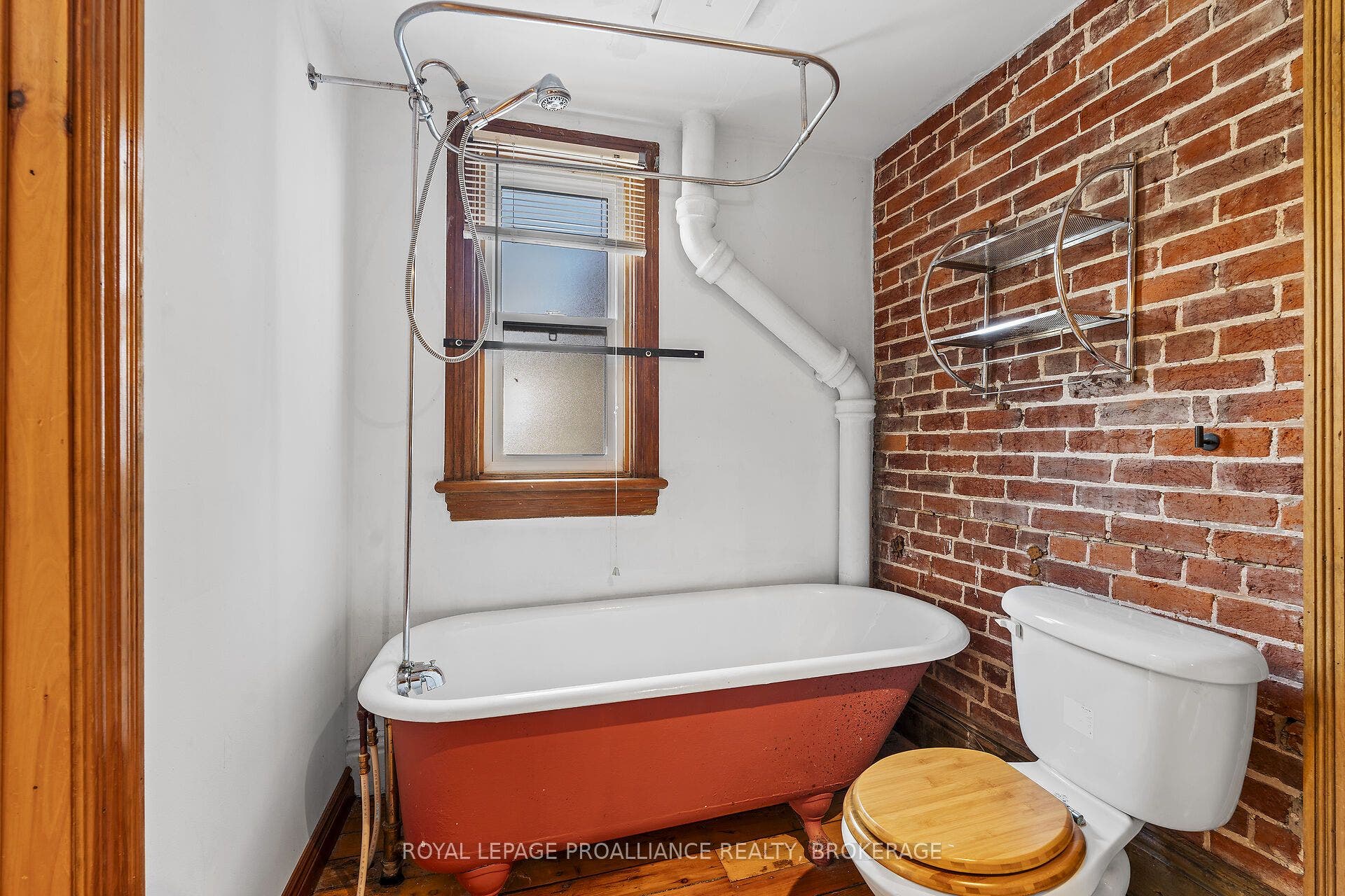 270 Wellington Street, Kingston, Frontenac ON K7K 2Z1 270 Wellington Street, Kingston, Frontenac ON K7K 2Z1