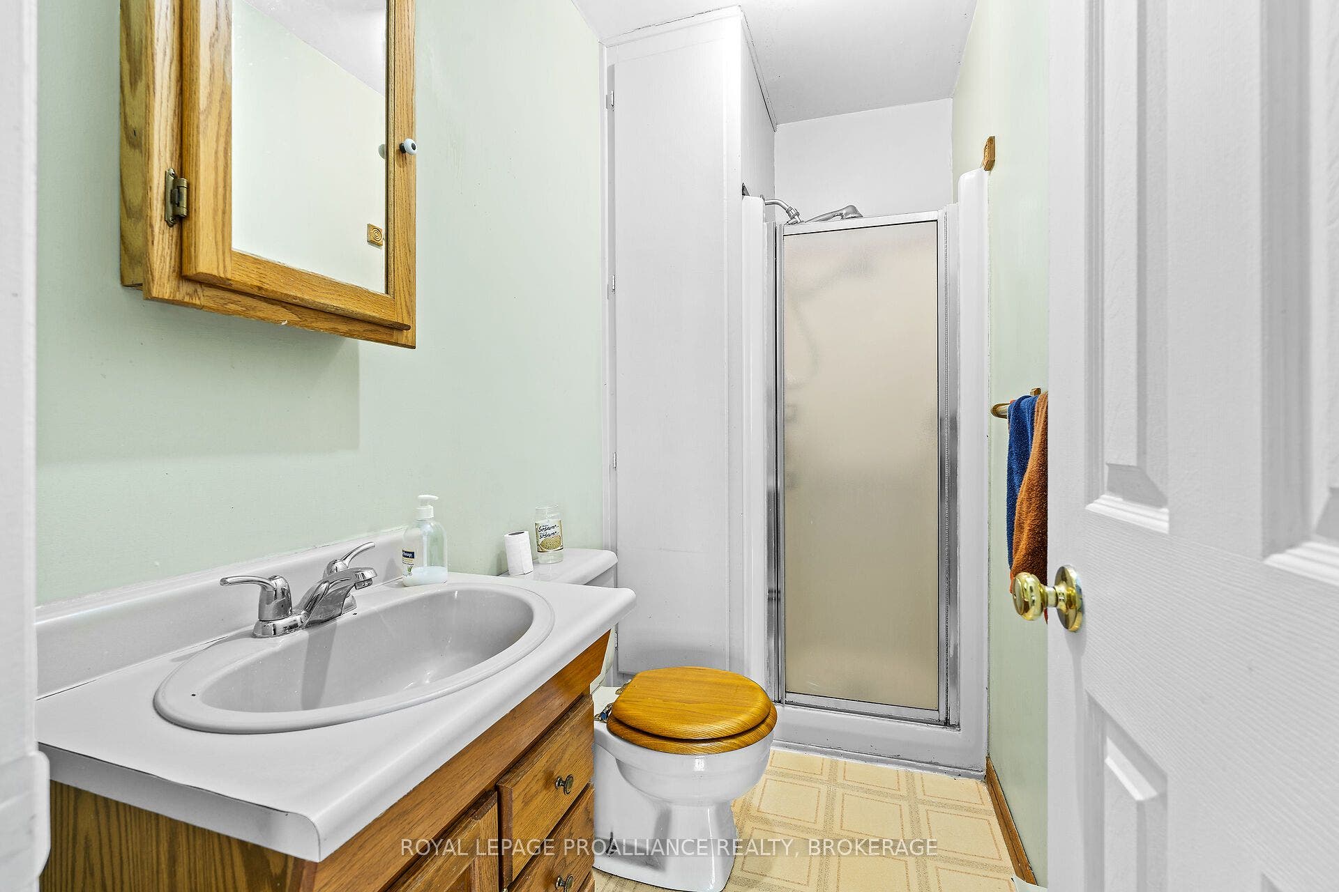 274 Wellington Street, Kingston, Frontenac ON K7K 2Z1 274 Wellington Street, Kingston, Frontenac ON K7K 2Z1