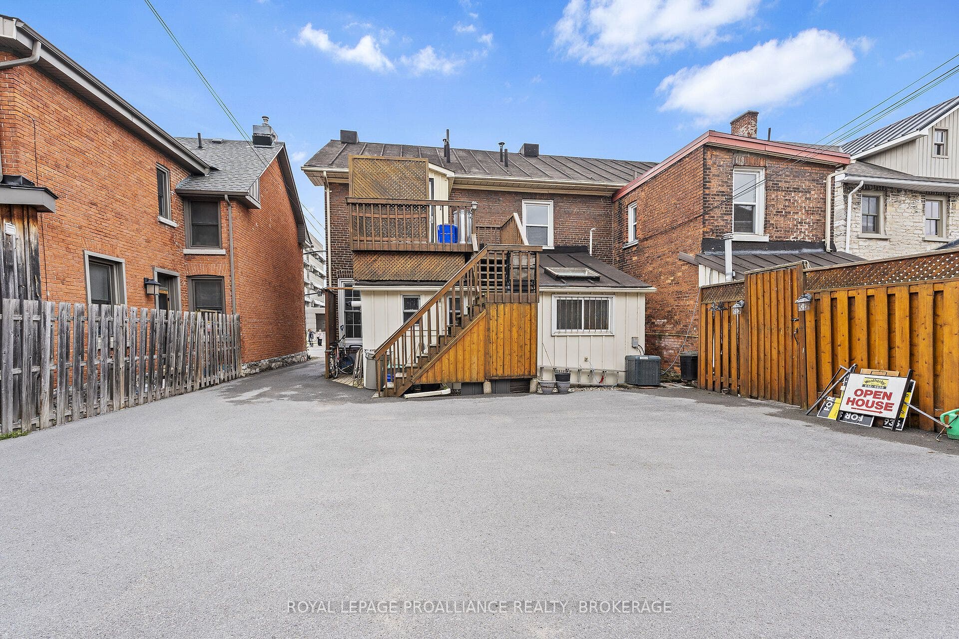 274 Wellington Street, Kingston, Frontenac ON K7K 2Z1 274 Wellington Street, Kingston, Frontenac ON K7K 2Z1
