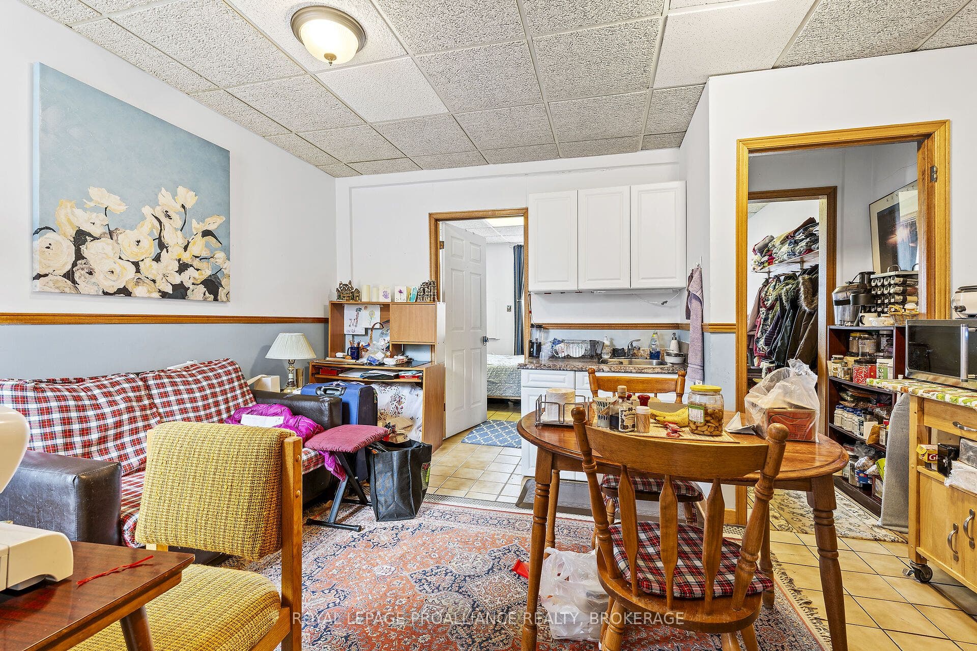 274 Wellington Street, Kingston, Frontenac ON K7K 2Z1 274 Wellington Street, Kingston, Frontenac ON K7K 2Z1