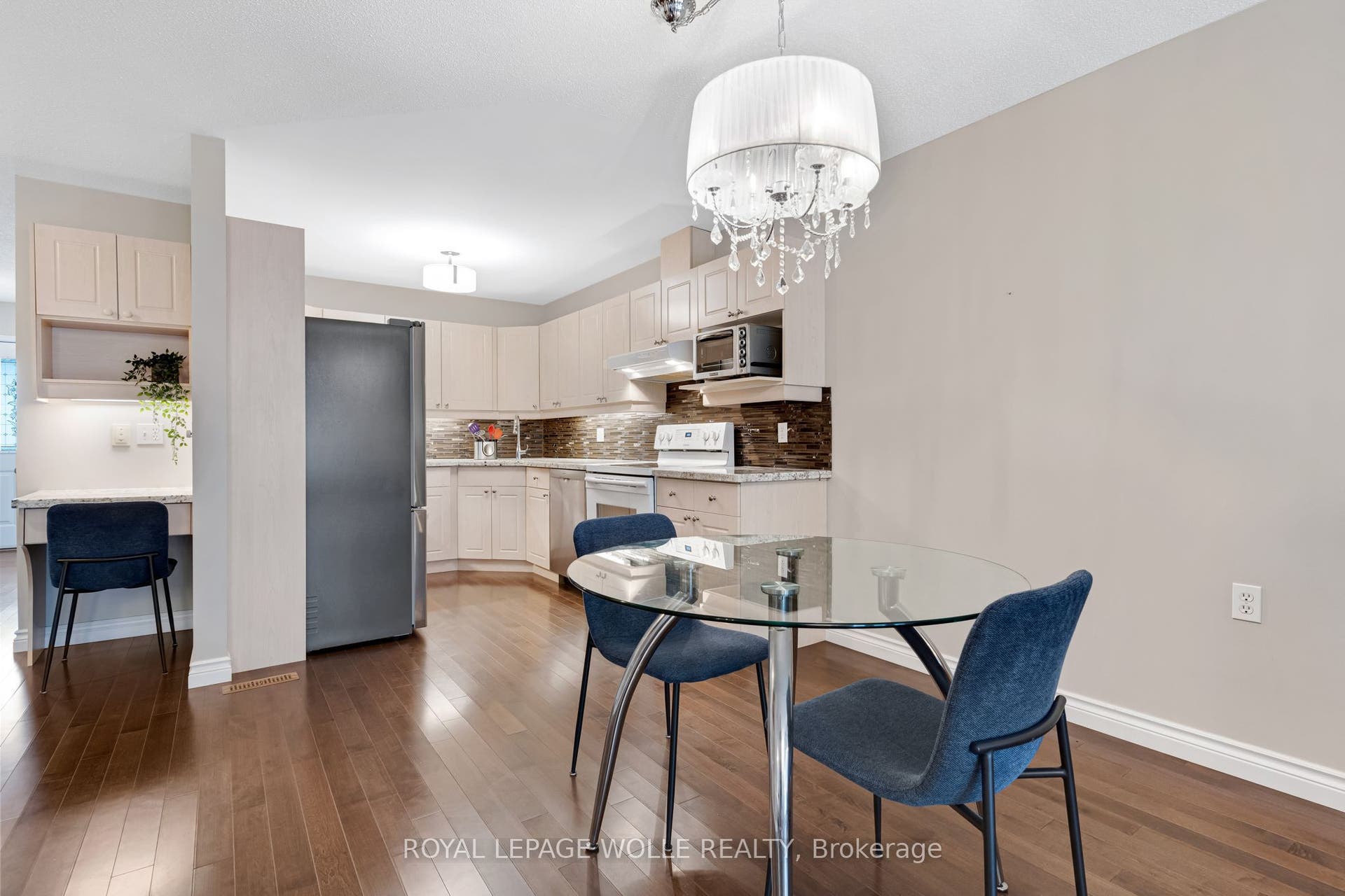 360 Erbsville Road, #44, Waterloo, Waterloo ON N2T 2W3 360 Erbsville Road, #44, Waterloo, Waterloo ON N2T 2W3
