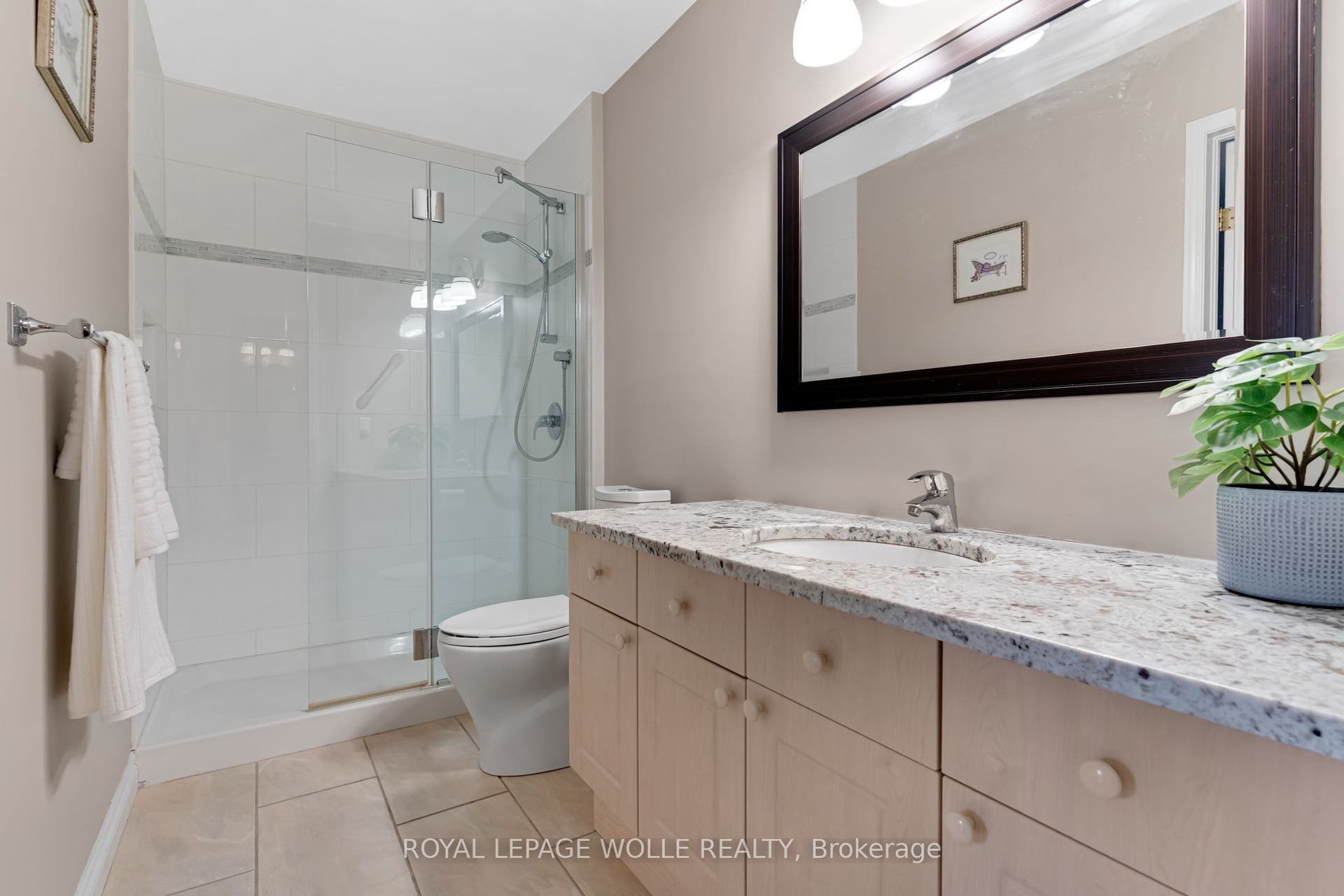 360 Erbsville Road, #44, Waterloo, Waterloo ON N2T 2W3 360 Erbsville Road, #44, Waterloo, Waterloo ON N2T 2W3