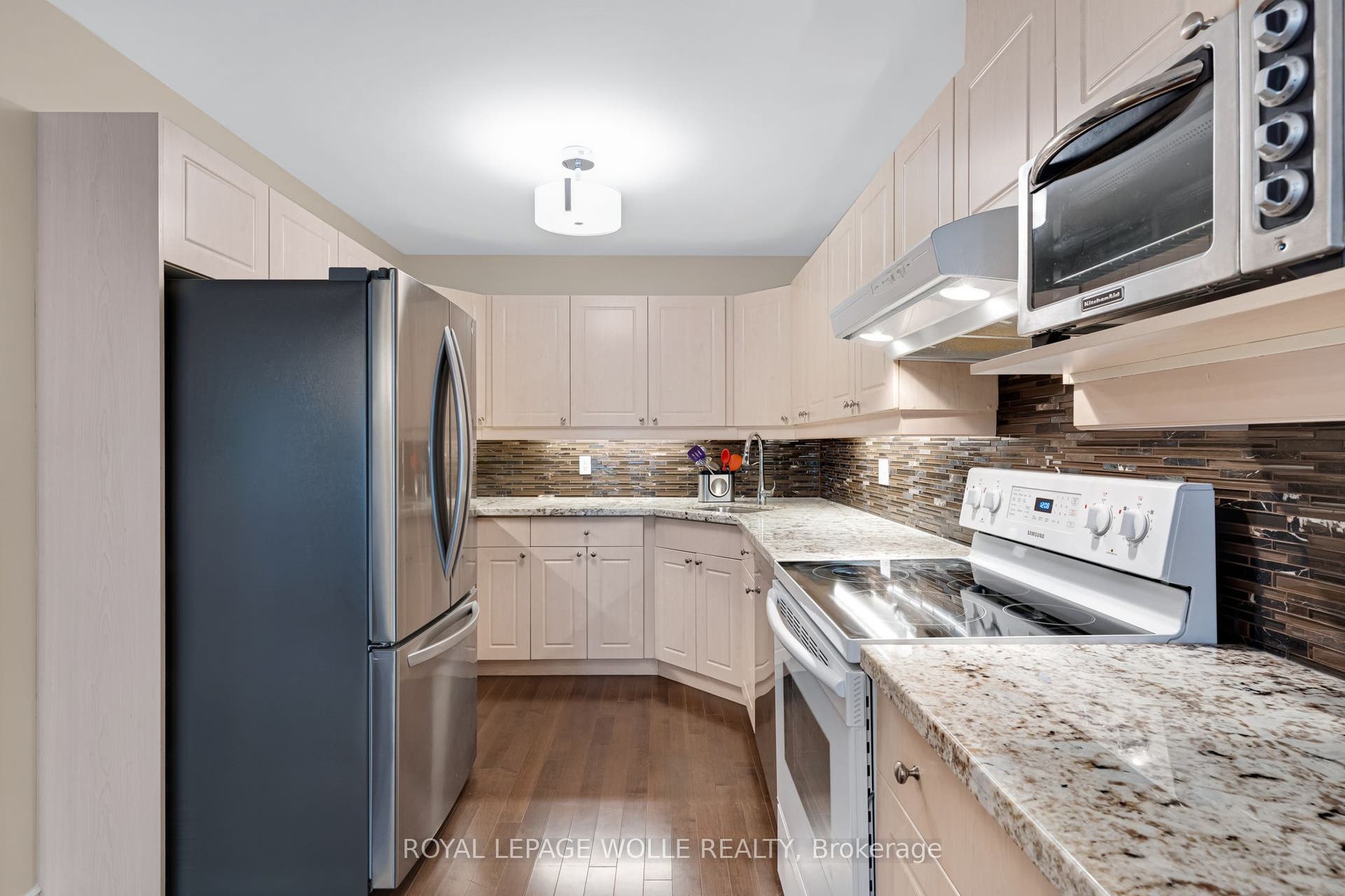 360 Erbsville Road, #44, Waterloo, Waterloo ON N2T 2W3 360 Erbsville Road, #44, Waterloo, Waterloo ON N2T 2W3