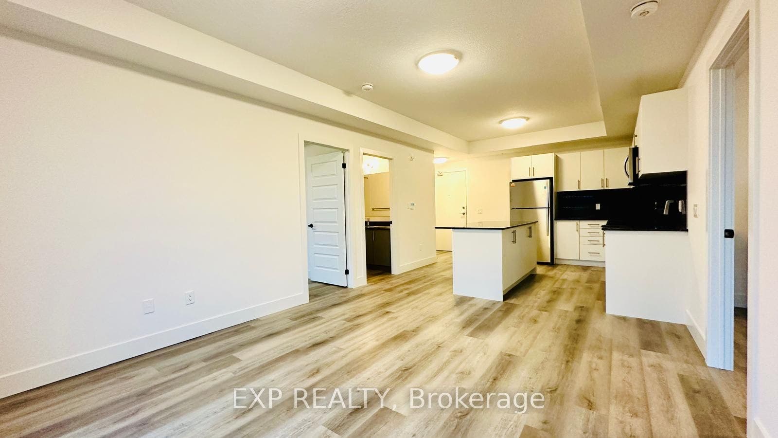 107 ROGER Street, #506, Waterloo, Waterloo ON N2J 1A4 107 ROGER Street, #506, Waterloo, Waterloo ON N2J 1A4