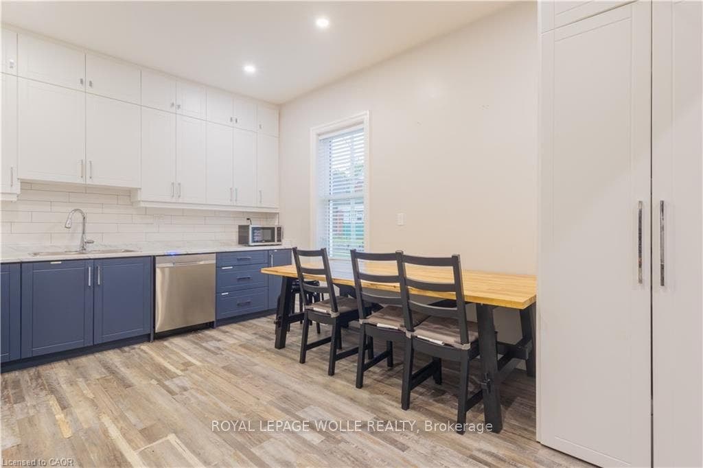 157 Dawson Street, Waterloo, Waterloo ON N2L 1R9 157 Dawson Street, Waterloo, Waterloo ON N2L 1R9
