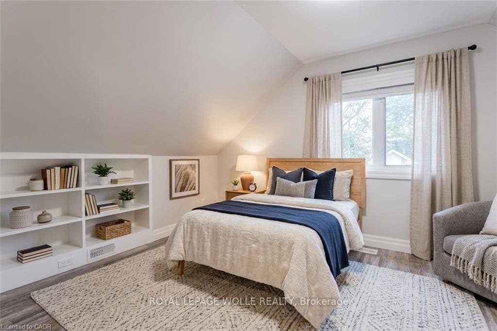 157 Dawson Street, Waterloo, Waterloo ON N2L 1R9 virtually staged
