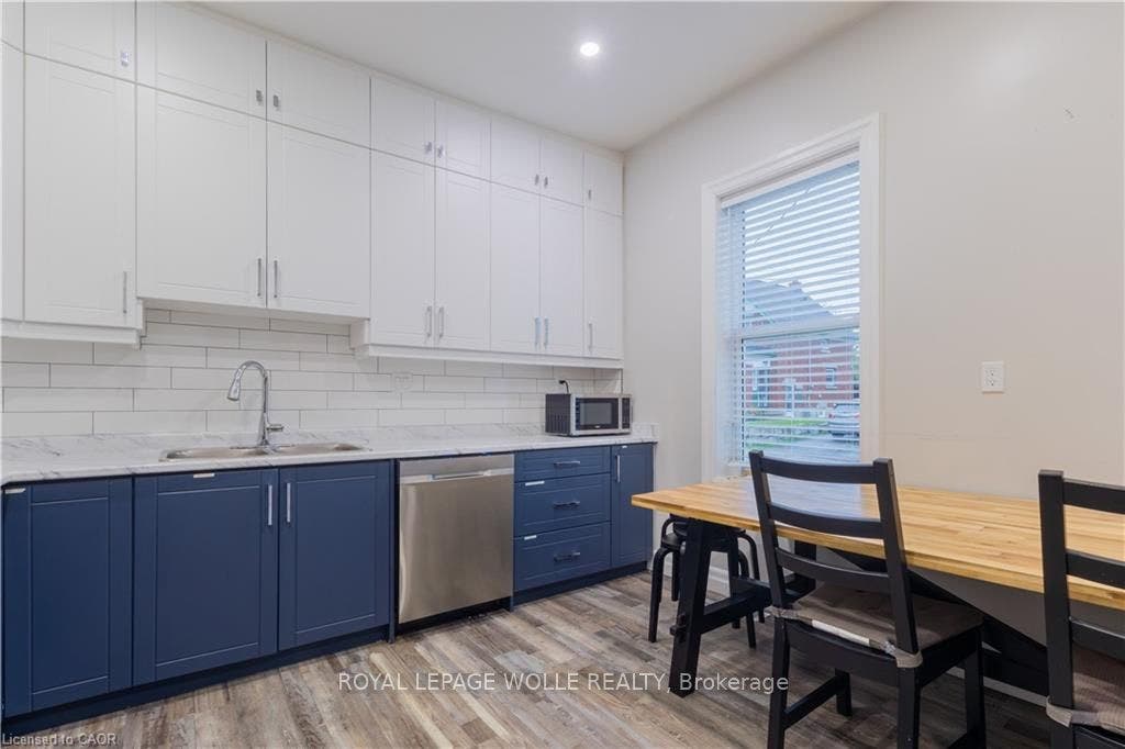 157 Dawson Street, Waterloo, Waterloo ON N2L 1R9 157 Dawson Street, Waterloo, Waterloo ON N2L 1R9