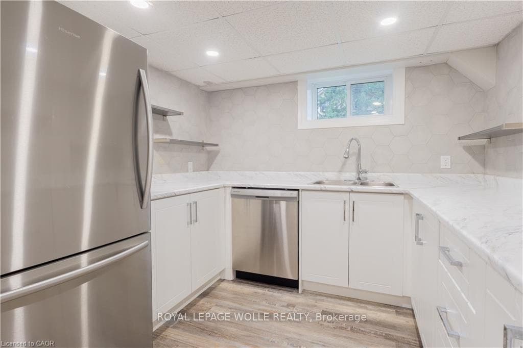 157 Dawson Street, Waterloo, Waterloo ON N2L 1R9 157 Dawson Street, Waterloo, Waterloo ON N2L 1R9