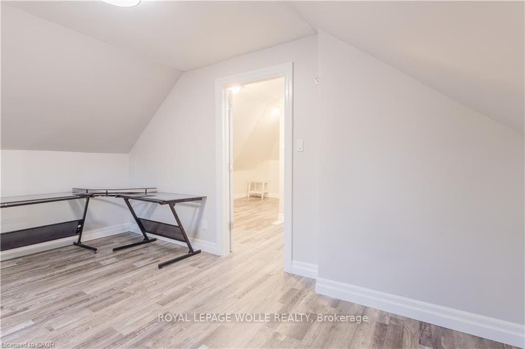 157 Dawson Street, Waterloo, Waterloo ON N2L 1R9 157 Dawson Street, Waterloo, Waterloo ON N2L 1R9