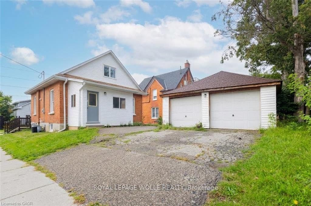 157 Dawson Street, Waterloo, Waterloo ON N2L 1R9 157 Dawson Street, Waterloo, Waterloo ON N2L 1R9