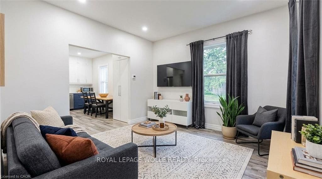 157 Dawson Street, Waterloo, Waterloo ON N2L 1R9 virtually staged