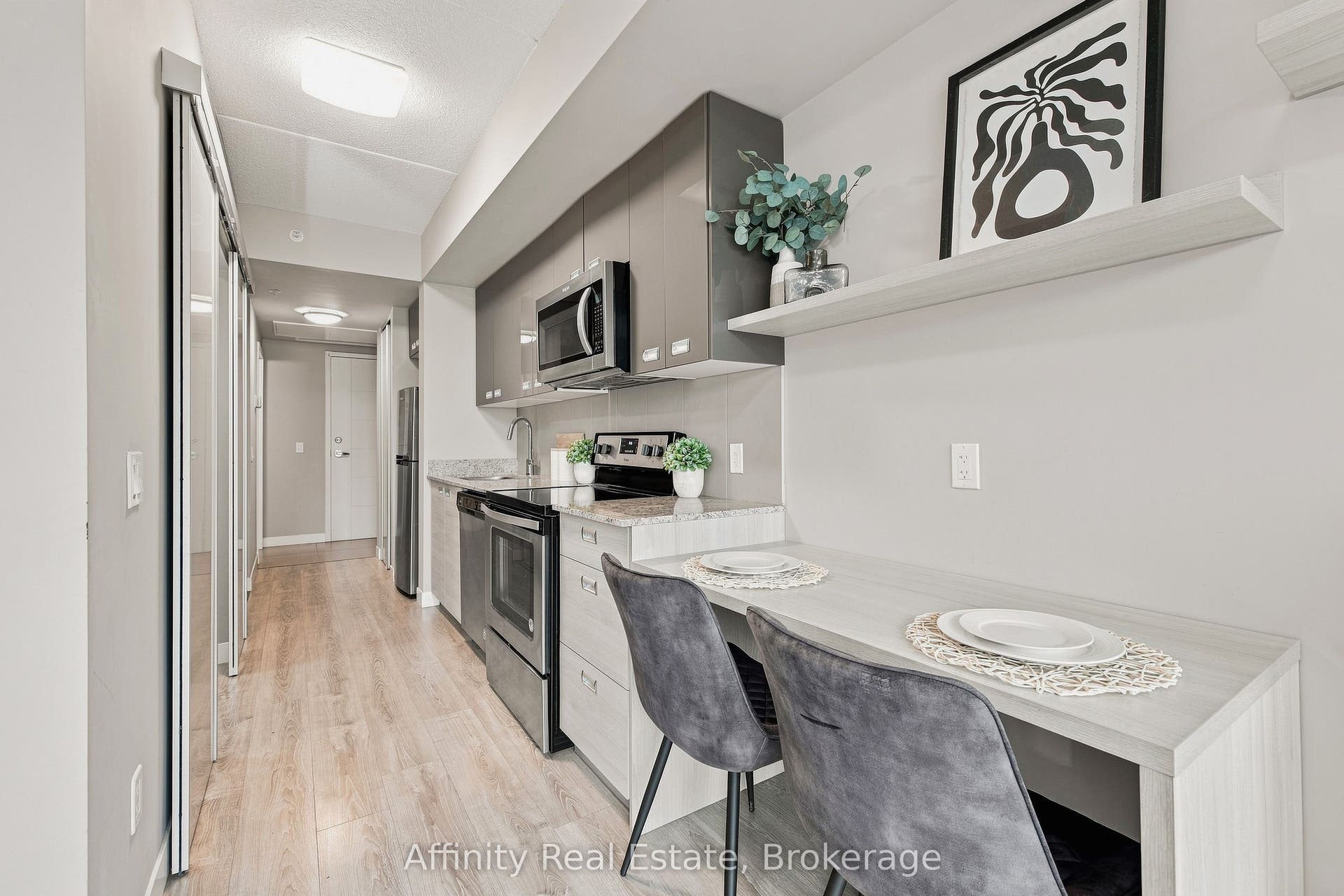 250 Albert Street, #615, Waterloo, Waterloo ON N2L 3W5
