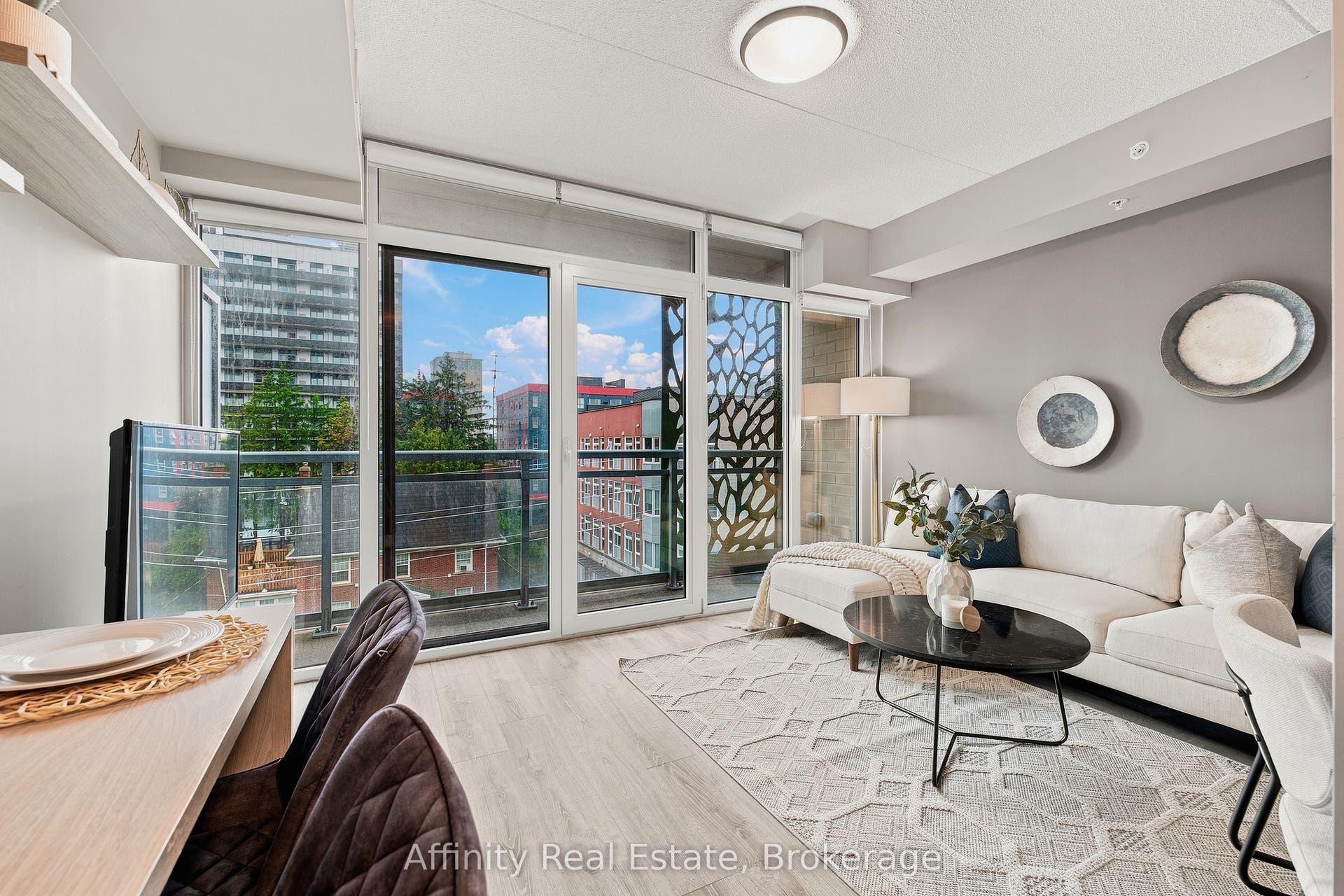 250 Albert Street, #615, Waterloo, Waterloo ON N2L 3W5