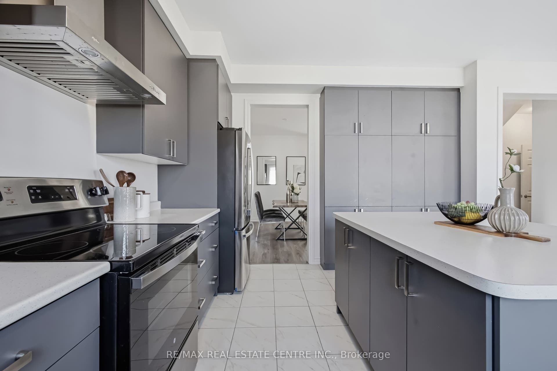123 REA Drive, Centre Wellington, Wellington ON N1M 0J8 123 REA Drive, Centre Wellington, Wellington ON N1M 0J8