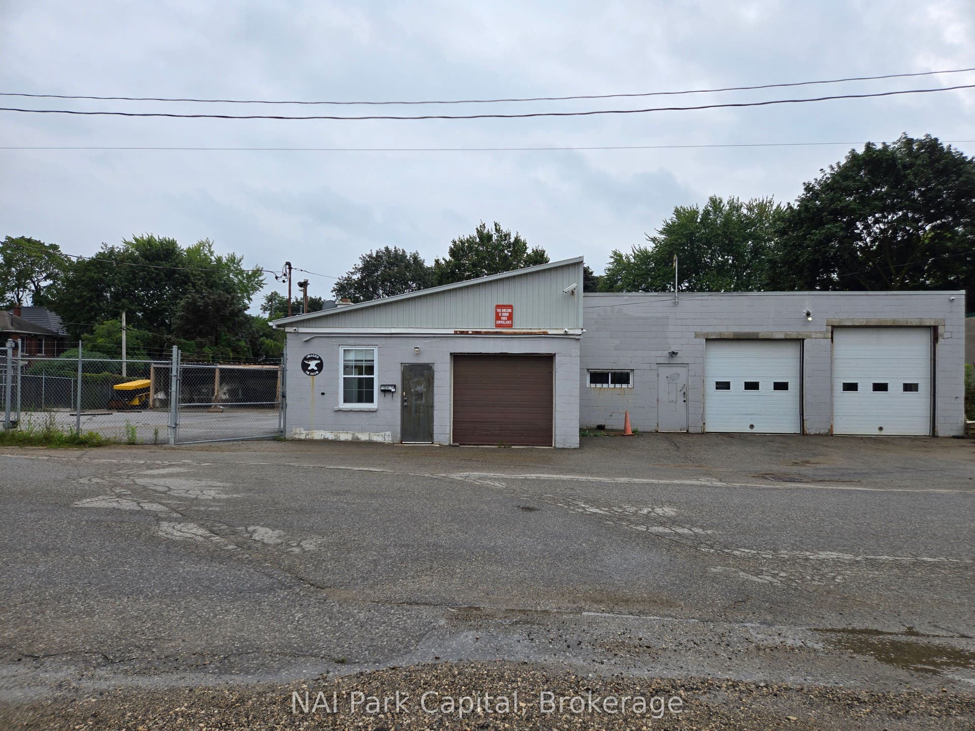 15 Smith Avenue, Guelph, Wellington ON N1E 5V4 15 Smith Avenue, Guelph, Wellington ON N1E 5V4