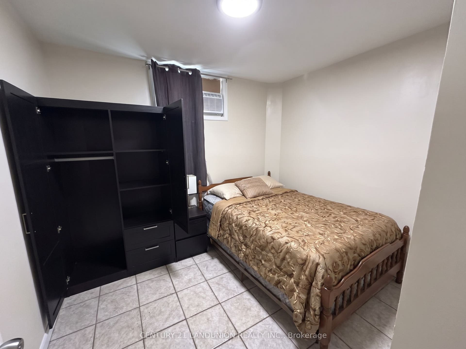 442 Macdonnell Street, Kingston, Frontenac ON K7L 4E4 442 Macdonnell Street, Kingston, Frontenac ON K7L 4E4
