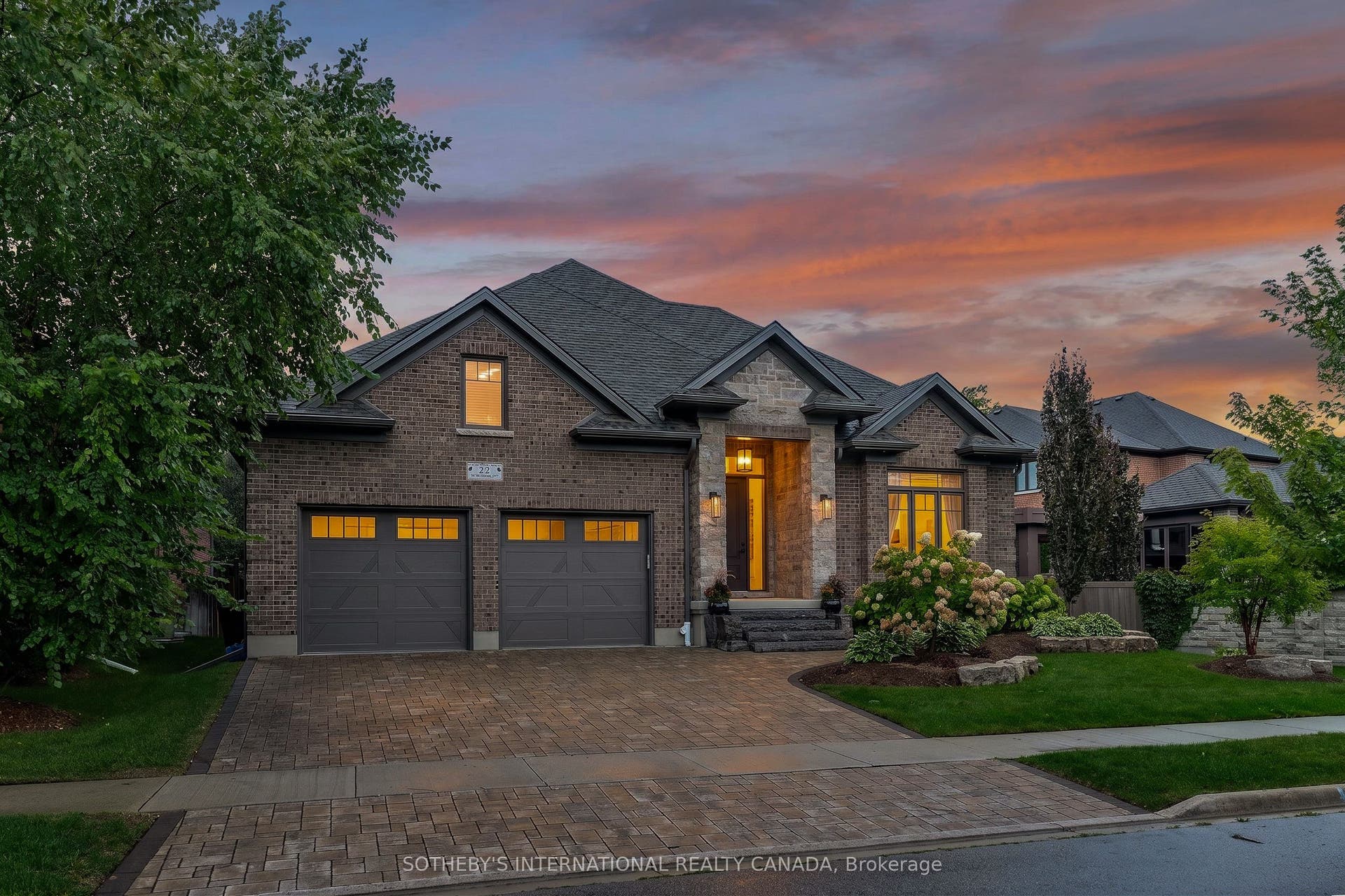15 Langton Drive, Kitchener, Waterloo ON N2P 2X9 15 Langton Drive, Kitchener, Waterloo ON N2P 2X9