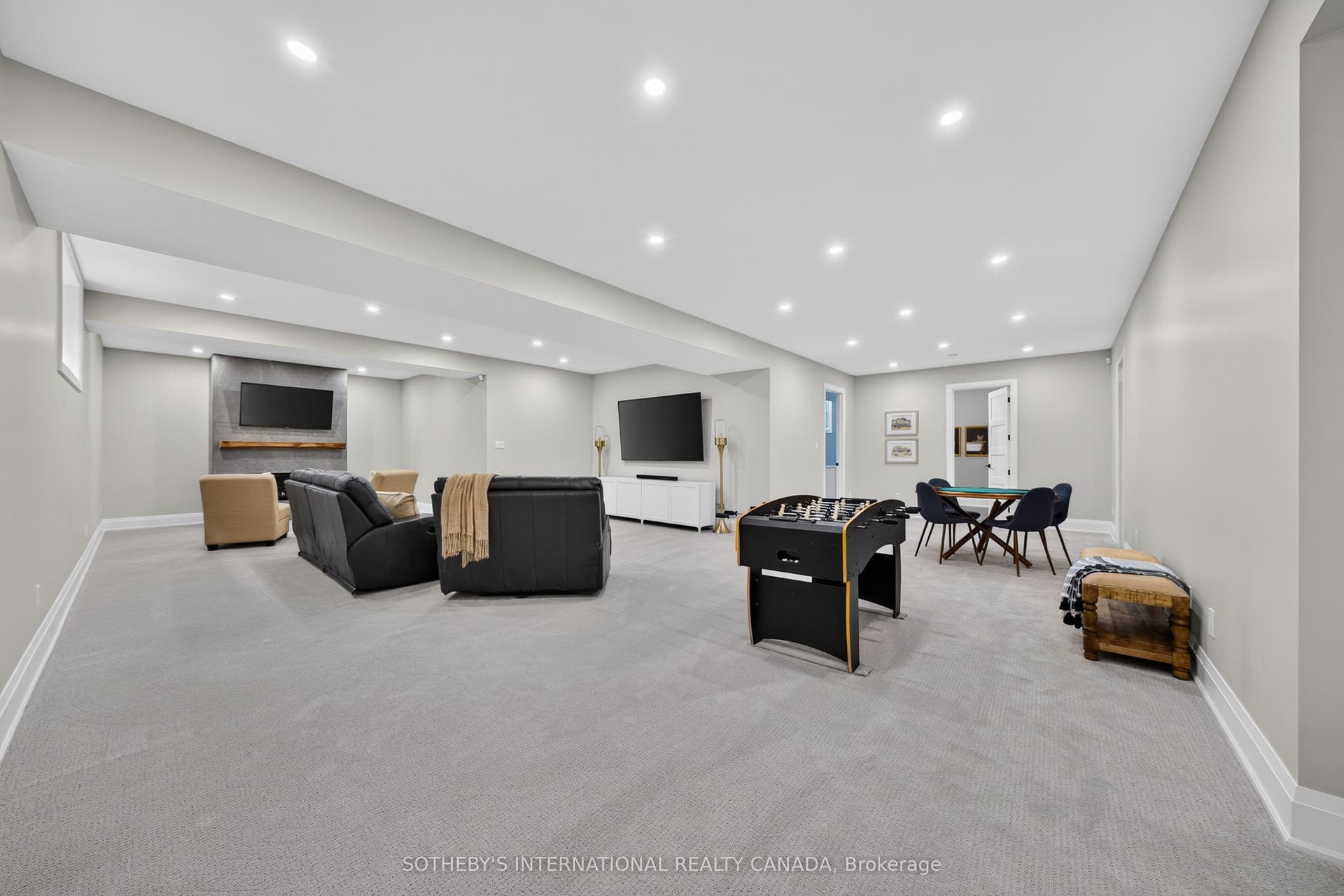 15 Langton Drive, Kitchener, Waterloo ON N2P 2X9 15 Langton Drive, Kitchener, Waterloo ON N2P 2X9