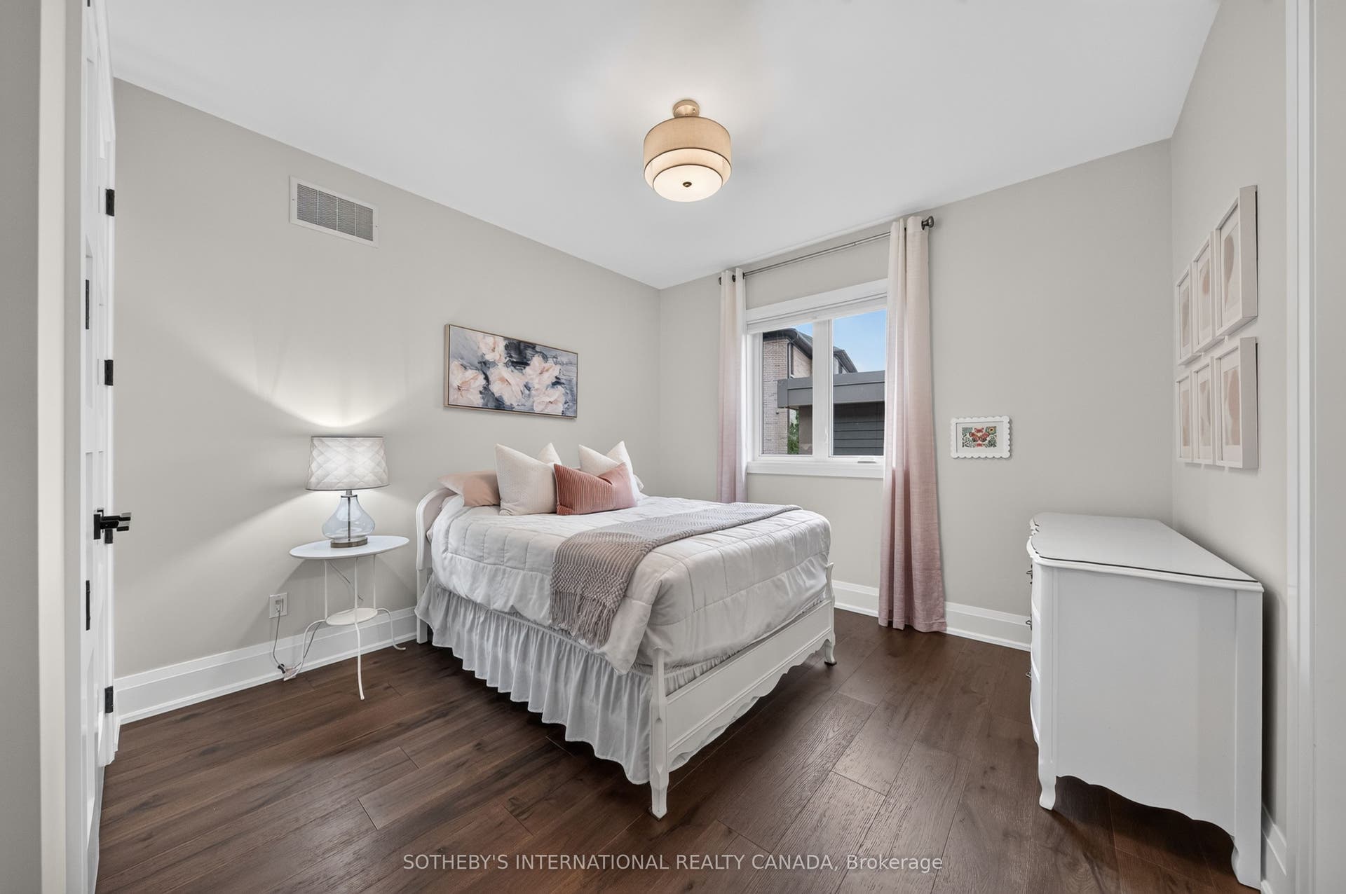 15 Langton Drive, Kitchener, Waterloo ON N2P 2X9 15 Langton Drive, Kitchener, Waterloo ON N2P 2X9
