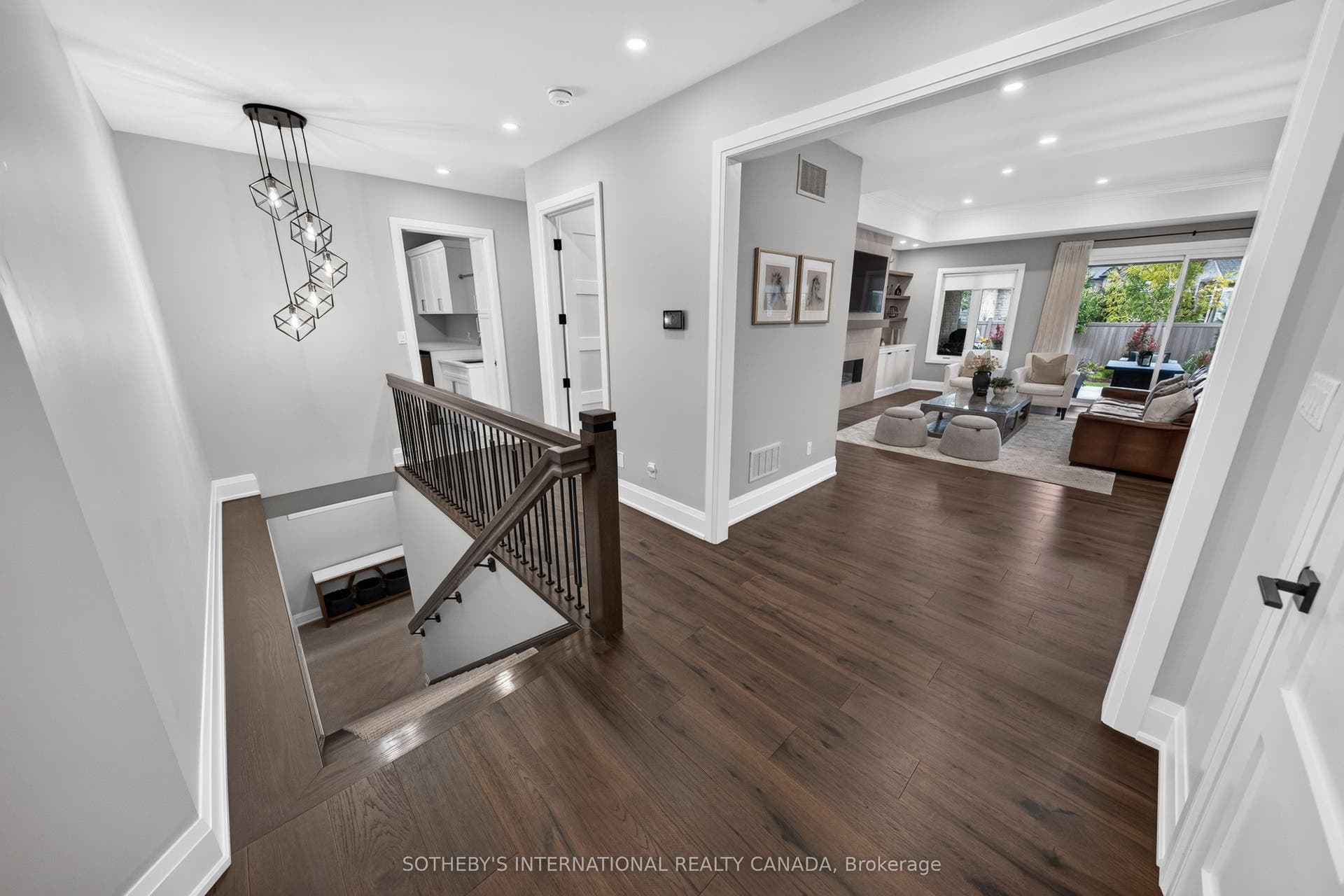15 Langton Drive, Kitchener, Waterloo ON N2P 2X9 15 Langton Drive, Kitchener, Waterloo ON N2P 2X9