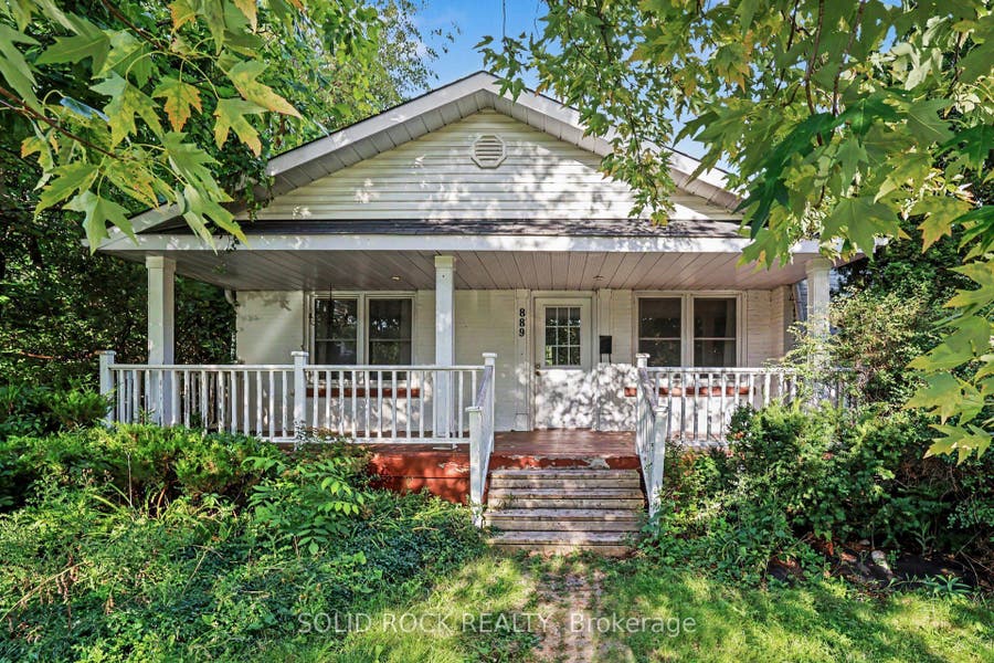 Property photo for 889 Mountainview Avenue, Britannia Heights - Queensway Terrace N And Area, Ottawa ON