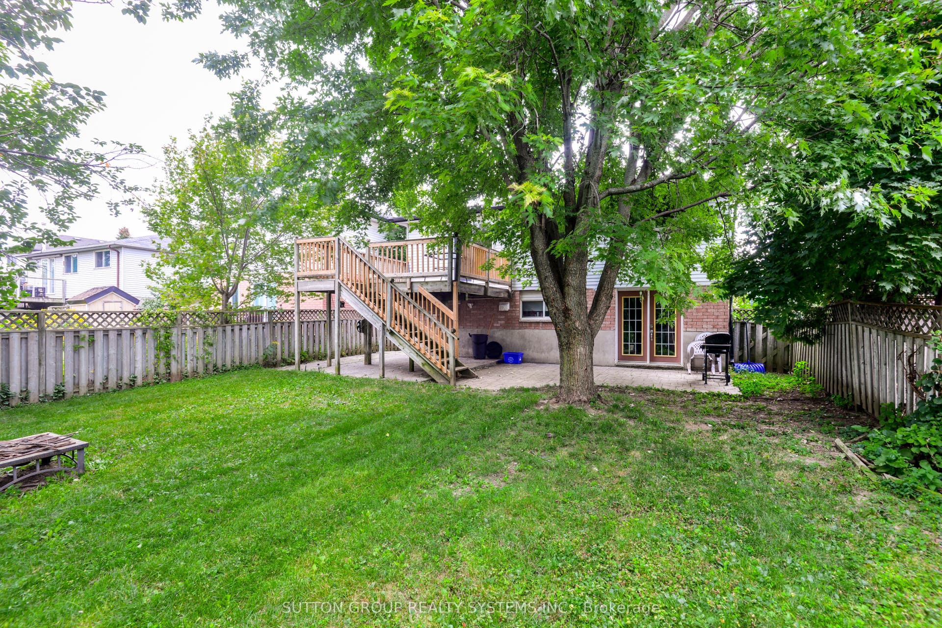 36 Enfield Drive, #Upper, Cambridge, Waterloo ON N1P 1A5 36 Enfield Drive, #Upper, Cambridge, Waterloo ON N1P 1A5