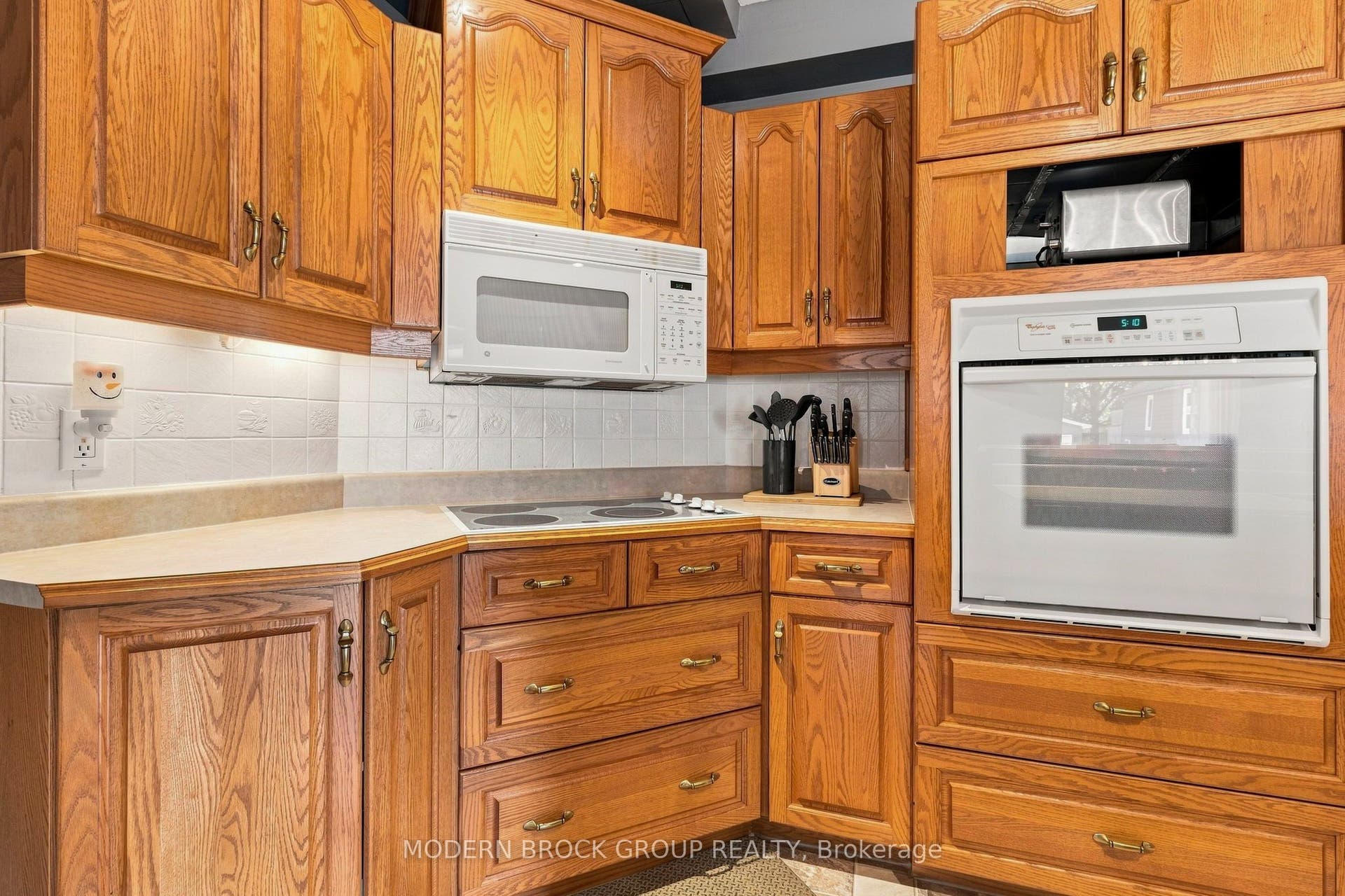 59 Schofield Avenue, Brockville, Leeds And Grenville ON K6V 4M7