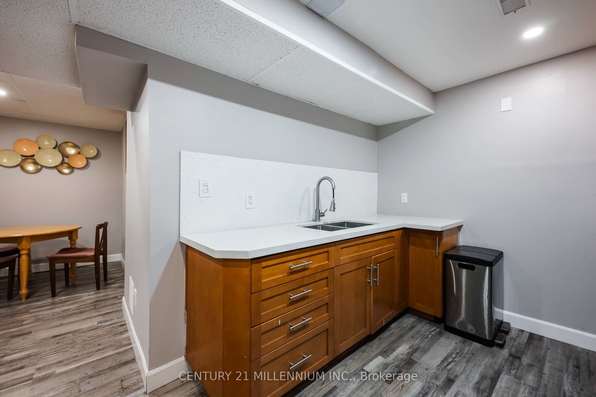 364 Stoneheight Place, Waterloo, Waterloo ON N2V 2A8 364 Stoneheight Place, Waterloo, Waterloo ON N2V 2A8