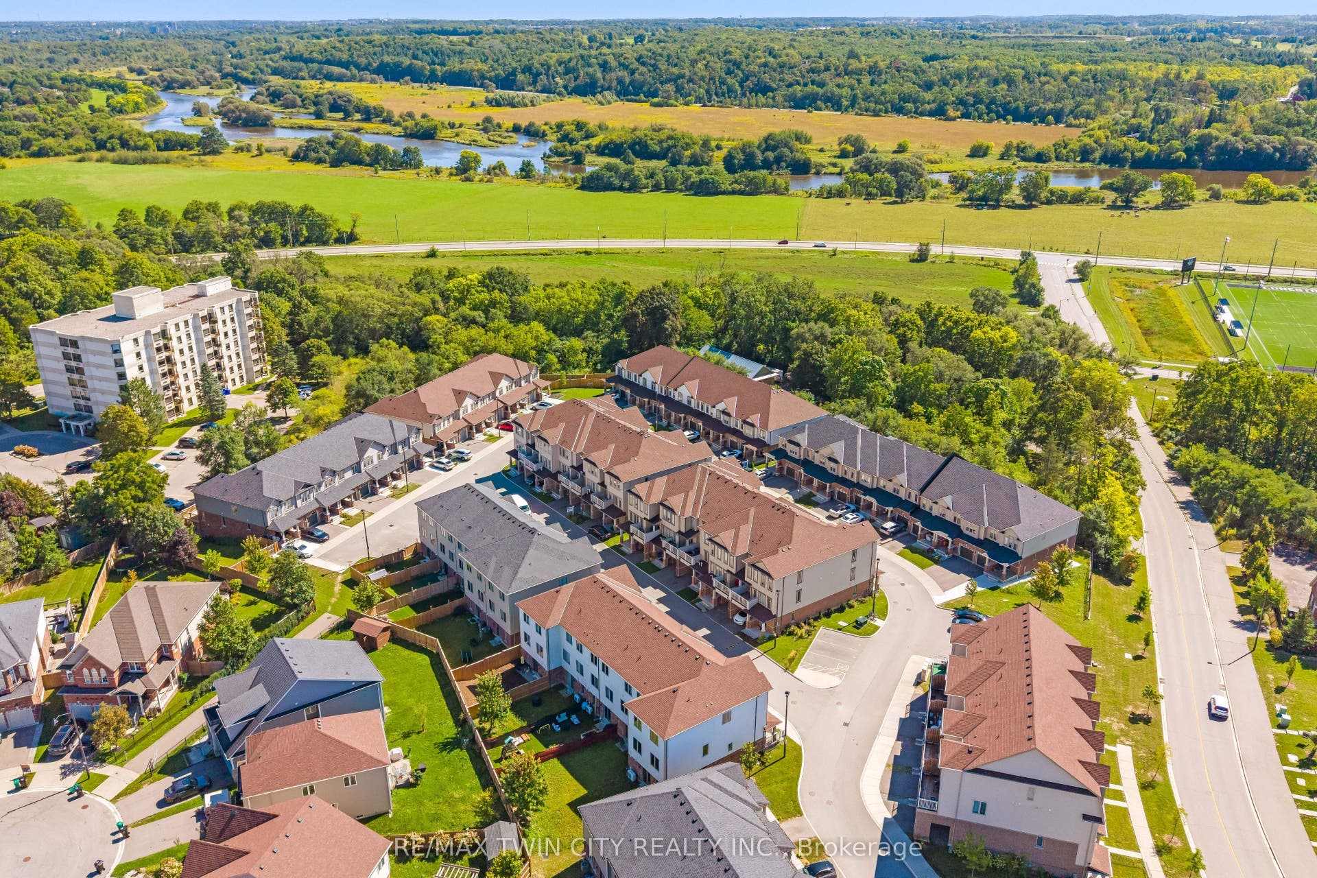 755 Linden Dr Unit 37 Drive, Cambridge, Waterloo ON N3H 0E4